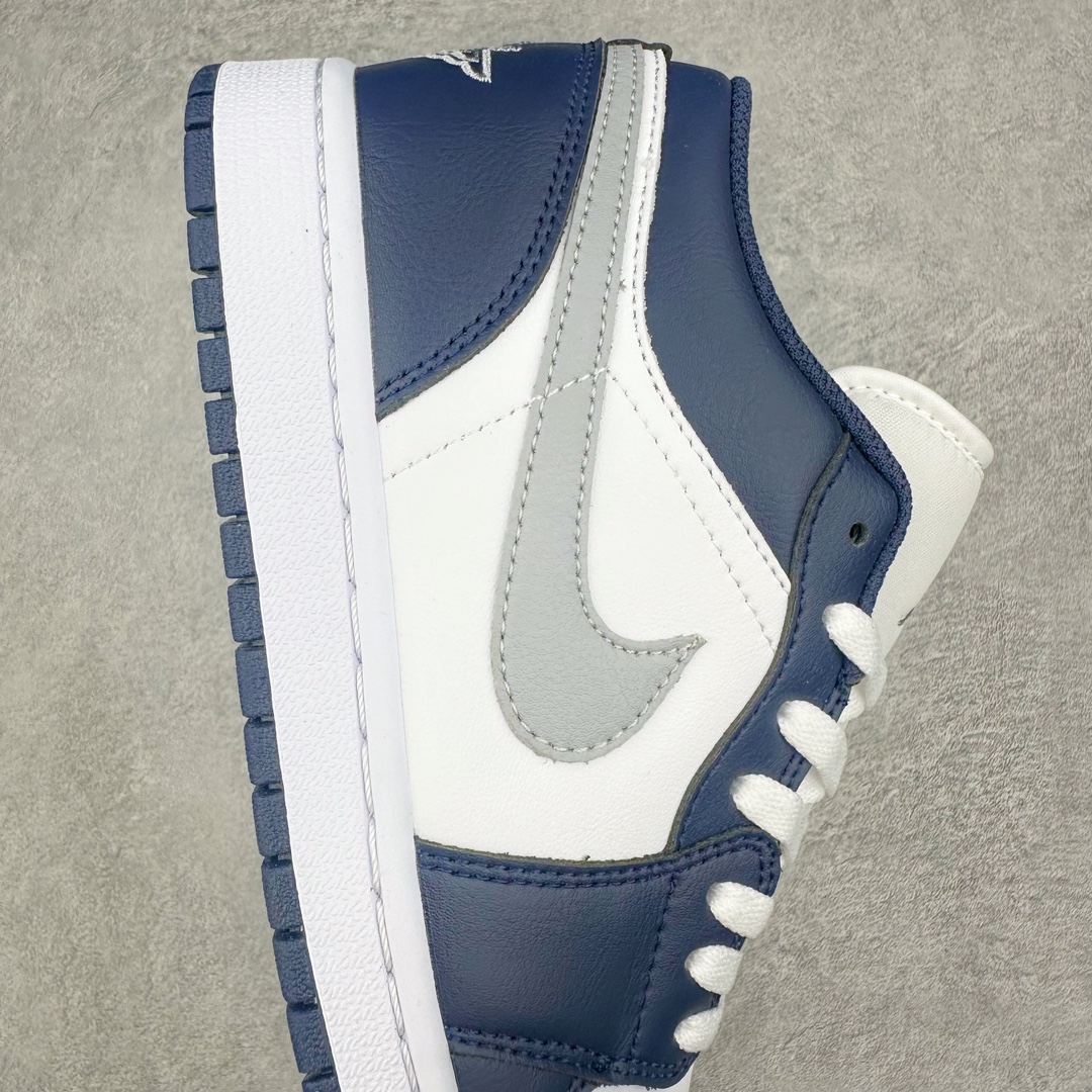 图片[6]-＃K版 Air Jordan AJ1 Low 低帮 蓝白 553558-141 全新流水线出品 DT版本唯一平替选择 市场第二梯队最强版 全部原鞋开发 原楦原纸板开发 全鞋电脑针车 原厂内置全掌气垫 原盒内在原标 唯一Zp原版鞋带绑法 免检产品 全新2022版型 全头层皮料 完美零毛边处理 原厂配置全掌气垫 价格定位良心 几十个配色陆续出货 尺码：36 36.5 37.5 38 38.5 39 40 40.5 41 42 42.5 43 44 44.5 45 46 47.5-选品中心