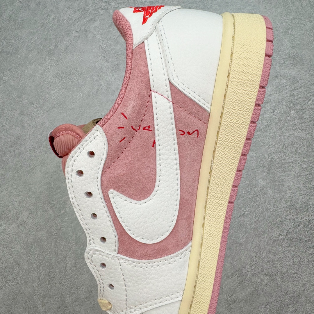 图片[7]-＃KZ神版特价 Travis Scott x Air Jordan AJ1 Low OG SP TS联名9.0 白粉倒钩低帮 DM7866-600 毫无疑问市场中端王者 耗时半年巨作 全套原纸板楦头开发 确保原汁原味 完美呈现倒钩版型 原档案转印油墨一体 东莞原厂磨具大底独家尺码35.5 48.5 一码一磨具拒绝假半码 此版本只针对中端市场 皮料材质有所更替 其他数据细节工艺流程均保持一致 绝不口嗨 细节品控鞋型随意秒杀市面3XX 4XX 原盒原配 外盒透明胶套 内侧字体 工整带凹凸感 原厂拉帮工艺 针距密度一致 后跟弧度收口自然不对折 极致一眼正品既视感 进口玻璃冲刀皮料裁剪零毛边 承诺百分百一致原鞋 全鞋电脑针车工艺 进口港宝加持 后跟自然饱满 全鞋荧光划线卡点 追求极致完美 每一双都是工艺品 多重QC质检 超越公司货的品控标准 实实在在的免检产品 尺码：35.5 36 36.5 37.5 38 38.5 39 40 40.5 41 42 42.5 43 44 44.5 45 46 47.5 48.5-选品中心