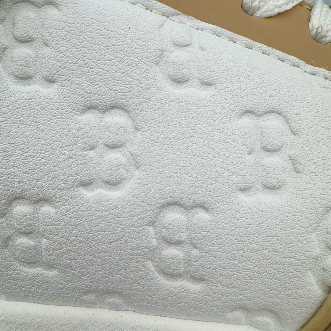 图片[14]-＃PB过验版 MLB Chunky Liner Basic 复古印花学长鞋系列低帮轻量增高厚底百搭休闲运动慢跑鞋板鞋 Korea韩国联名NY美国榄球纽约洋基队限定 目前可过轻松秒过各类鉴定 能操作的私聊 韩国代购专供 左脚内置NFC感应 区别市面贴纸假芯片 MLB专用菱形双针中底布 重点细节中底布带注胶孔 原厂NFC感应吊牌 支持鉴定 一个两位数 原盒原标 全套原楦原纸板原厂数据开发 中韩文保养标贴 绿色防霉片 平台代购专供 独家一比一RB+MD组合大底 高频后跟小人Logo精准对位立体饱满 正确网布加超迁鞋面 转印中底走线紧密 转印Logo工艺表层防刮不掉色 尺码：35 36 36.5 37.5 38 38.5 39 40 40.5 41 42 42.5 43 44 44.5 45-选品中心