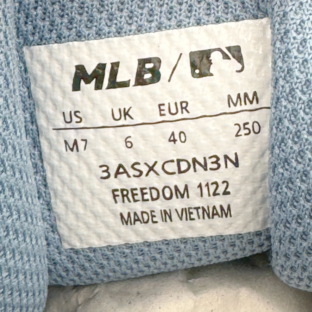 图片[16]-＃PB过验版 MLB Chunky Liner Basic 复古印花学长鞋系列低帮轻量增高厚底百搭休闲运动慢跑鞋板鞋 Korea韩国联名NY美国榄球纽约洋基队限定 目前可过轻松秒过各类鉴定 能操作的私聊 韩国代购专供 左脚内置NFC感应 区别市面贴纸假芯片 MLB专用菱形双针中底布 重点细节中底布带注胶孔 原厂NFC感应吊牌 支持鉴定 一个两位数 原盒原标 全套原楦原纸板原厂数据开发 中韩文保养标贴 绿色防霉片 平台代购专供 独家一比一RB+MD组合大底 高频后跟小人Logo精准对位立体饱满 正确网布加超迁鞋面 转印中底走线紧密 转印Logo工艺表层防刮不掉色 尺码：35 36 36.5 37.5 38 38.5 39 40 40.5 41 42 42.5 43 44 44.5 45-选品中心