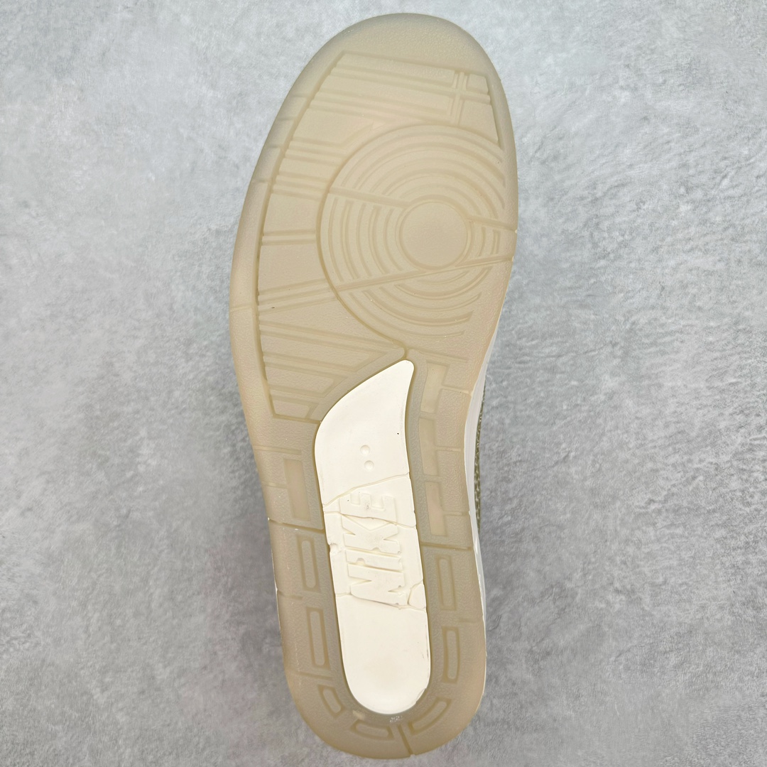 图片[9]-Air Jordan AJ2 Retro Low\’Year of the Dragon\’ 低帮龙年限定 FJ6871-100 设计灵感源自中国十二生肖中唯一一种带有神话色彩的动物，以节日配色结合金色细节彰显优雅格调。此鞋款仅发售 2024双，每双球鞋的鞋舌上都自带独特编号。此外，每双鞋都随附一个红包，内含寓示好运连连的 Jumpman Logo 吊饰。别忘了解锁这个隐藏彩蛋！尺码：36 36.5 37.5 38 38.5 39 40 40.5 41 42 42.5 43 44 44.5 45 46-选品中心