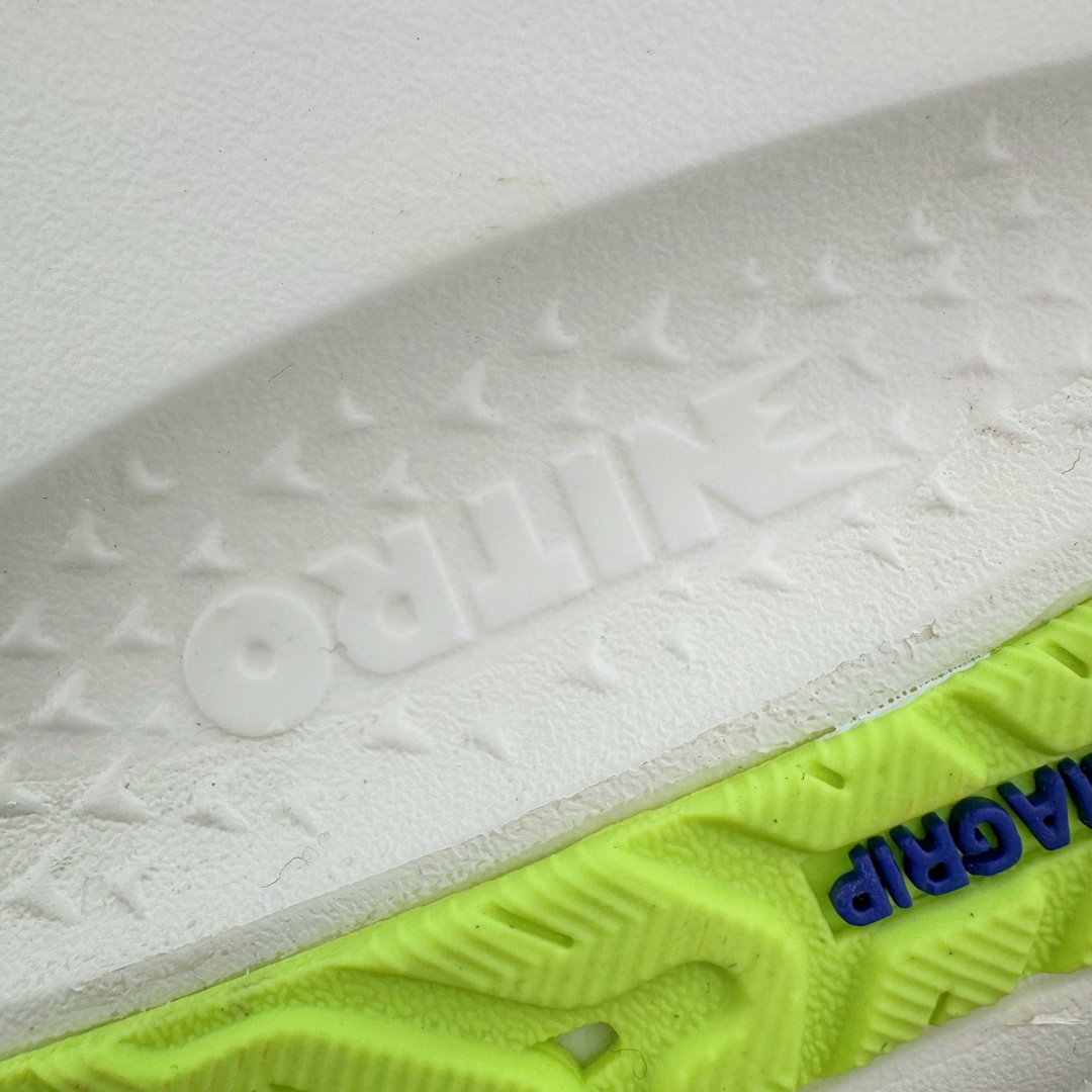 图片[18]-＃F版 Puma Race TO Beat The Elite 彪马低帮专业越野户外跑步鞋 这款鞋5mm的前后掌落差能让你贴近自然跑的步态 使你的身体对鞋子的缓震和支撑特性依赖变少 从而增加自身的下肢力量 鞋底防滑性能在下坡的石板台阶和原始路面都有很好的表现 厚底设计 在快速下坡时起到缓震保护作用 减少重力给予脚踝 膝部 髋关节等处带来的冲击力 310088 尺码：36 36.5 37 38 38.5 39 40 40.5 41 42 42.5 43 44 45-选品中心