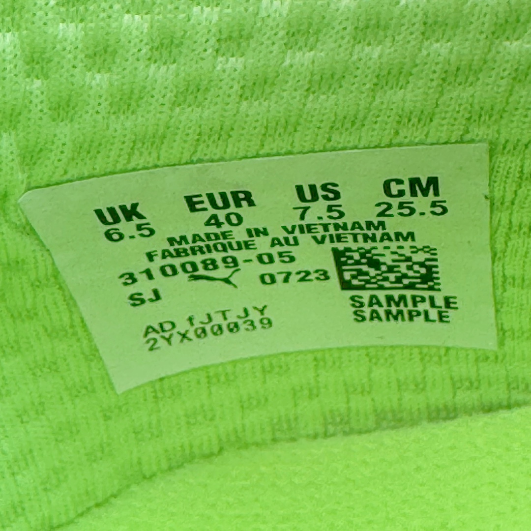 图片[20]-＃F版 Puma Race TO Beat The Elite 彪马低帮专业越野户外跑步鞋 这款鞋5mm的前后掌落差能让你贴近自然跑的步态 使你的身体对鞋子的缓震和支撑特性依赖变少 从而增加自身的下肢力量 鞋底防滑性能在下坡的石板台阶和原始路面都有很好的表现 厚底设计 在快速下坡时起到缓震保护作用 减少重力给予脚踝 膝部 髋关节等处带来的冲击力 310088 尺码：36 36.5 37 38 38.5 39 40 40.5 41 42 42.5 43 44 45-选品中心