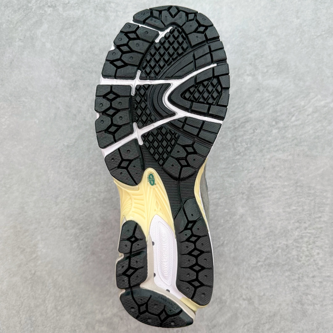 图片[9]-New Balance 2002R NB2002 男女休闲慢跑鞋 必备的时髦单品之一 最新出的2002R系列 这款延续了经典科技 升级版N-ERGY缓震物料机能与材质上脚太舒适了 鞋面的柔软麂皮搭配尼龙网布 特别透气而且还复古感 不管是搭配牛仔裤还工装裤都是百搭！小红书众多博主上脚推荐！尺码：36 36.5 37.5 38 38.5 39.5 40 40.5 41 42 42.5 43 44 45-选品中心