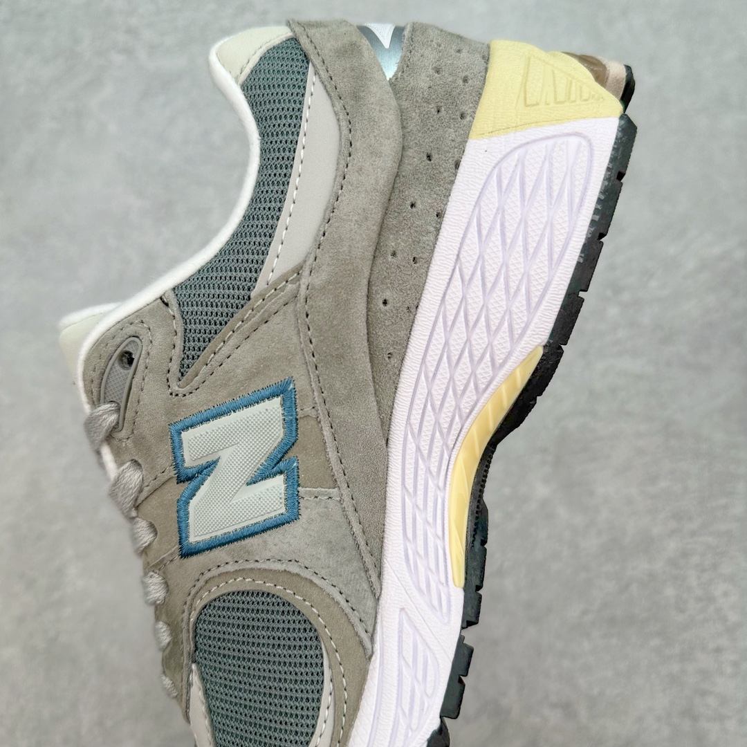 图片[7]-New Balance 2002R NB2002 男女休闲慢跑鞋 必备的时髦单品之一 最新出的2002R系列 这款延续了经典科技 升级版N-ERGY缓震物料机能与材质上脚太舒适了 鞋面的柔软麂皮搭配尼龙网布 特别透气而且还复古感 不管是搭配牛仔裤还工装裤都是百搭！小红书众多博主上脚推荐！尺码：36 36.5 37.5 38 38.5 39.5 40 40.5 41 42 42.5 43 44 45-选品中心