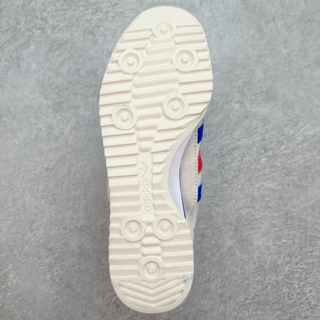 图片[9]-AD SL72 RS系列德训足球风百搭低帮休闲运动板鞋 FV4430 阿迪达斯Originals推出复古「T头鞋」造型的SL72鞋款复刻，有男女两款可选。男生款为SL72RS，鞋型挺立饱满，鞋底增加高度，采用麂皮与布面制作，符合复古氛围；女生款为SL72OGW，致敬经典款式，鞋身纤细，还原70年代设计，以绿色呈现，点缀金色细节。多款配色可选。「T 头鞋」这两年有多火大家见到了吧？明星、穿搭博主几乎人手一双，凭借复古味的外观，以及亲民的价格，同样成为了不少球鞋玩家日常上脚首选。近日 adidas Originals 将有「T 头鞋」造型的诞生于 1972 年的 SL72 鞋款复刻带回，各位买鞋又有新选择了。1972 年 SL72 问世后，引领了后来阿迪达斯的跑鞋发展方向，其中「SL」代表了 Super Light，彰显了产品轻便的特性。1972 年 SL72 问世后，引领了后来阿迪达斯的跑鞋发展方向，其中「SL」代表了 Super Light，彰显了产品轻便的特性。这次 adidas Originals 延续其轻质经典的基因，带来男女两款 SL72。男生款带来 SL72 RS 鞋型，RS 意为 Reshaped（重塑），鞋款在保留了经典的外观基础上，在尼龙材质里增加了填充物，使鞋型更加挺立和饱满，鞋头则更加圆润，鞋底的 EVA 材质则增加了鞋款的高度。女生款则带来 SL72 OG W 鞋型，OG 顾名思义则是致敬经典款式，相较于 RS（Reshaped）鞋款，鞋身更加纤细，其整体鞋身轮廓、线条、细节、材质上尊崇 70 年代 SL72 的设计，还原经典味道。尺码：36 36⅔ 37⅓ 38 38⅔ 39⅓ 40 40⅔ 41⅓ 42 42⅔ 43⅓ 44 44⅔ 45-选品中心