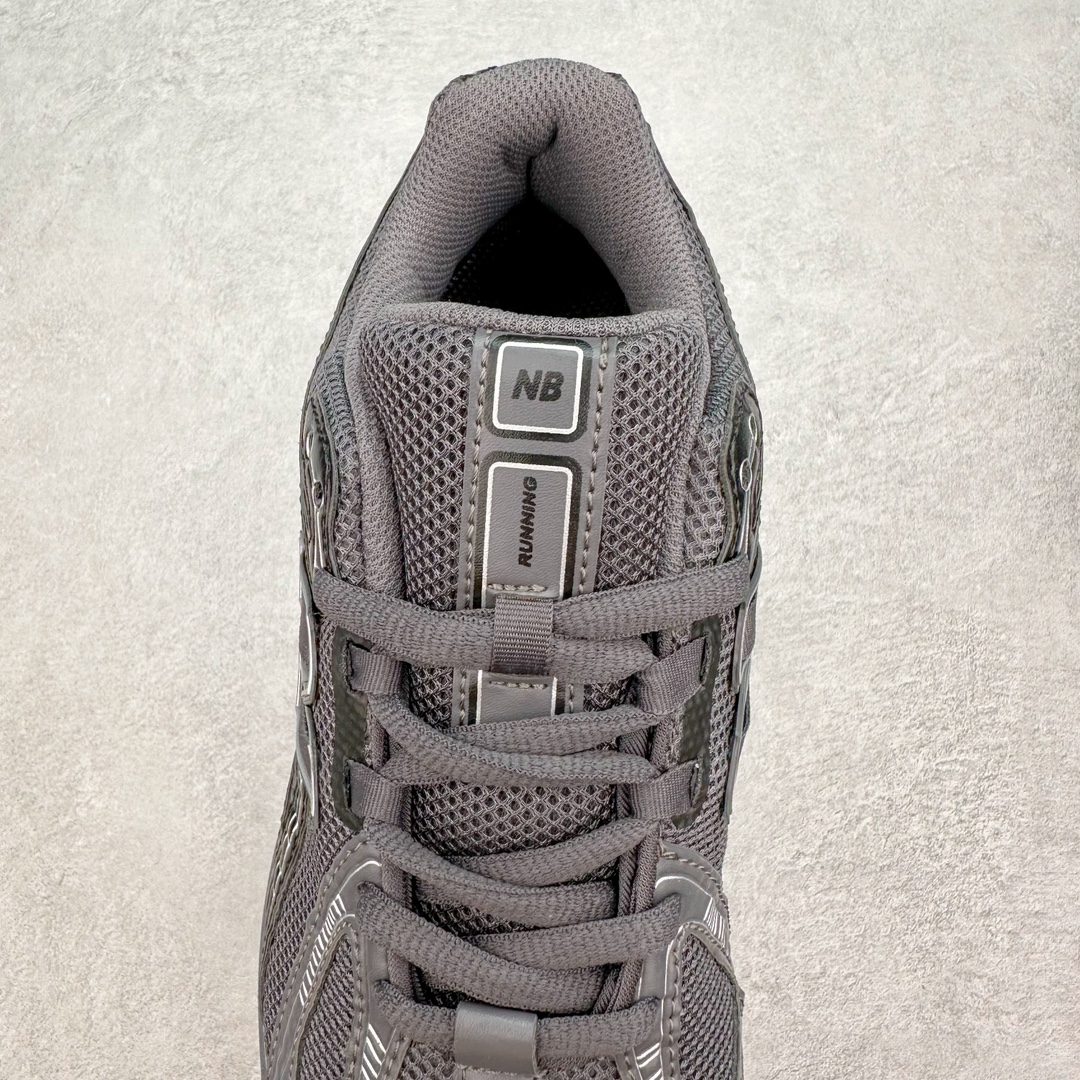 图片[5]-New Balance M1906R NB新百伦系列复古老爹风休闲运动慢跑鞋 采用轻质牛剖革拼接透气网眼衬垫织物鞋面材质 T-Beam大底提供足步弓支撑 保持步态稳定#后跟搭载外露缓震胶 鞋身整体以各种深浅不一的灰色覆盖 鞋头以淡蓝色调装饰，网眼衬垫通过不规律的色块实现做旧的美感 泛黄的鞋底更是进一步增添了复古气息 尺码：36 37 37.5 38 38.5 39.5 40 40.5 41.5 42 42.5 43 44 45-选品中心