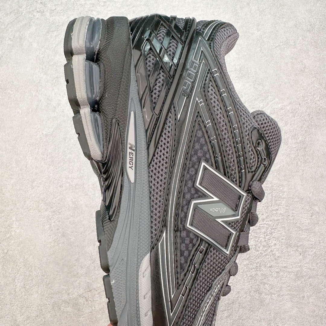 图片[6]-New Balance M1906R NB新百伦系列复古老爹风休闲运动慢跑鞋 采用轻质牛剖革拼接透气网眼衬垫织物鞋面材质 T-Beam大底提供足步弓支撑 保持步态稳定#后跟搭载外露缓震胶 鞋身整体以各种深浅不一的灰色覆盖 鞋头以淡蓝色调装饰，网眼衬垫通过不规律的色块实现做旧的美感 泛黄的鞋底更是进一步增添了复古气息 尺码：36 37 37.5 38 38.5 39.5 40 40.5 41.5 42 42.5 43 44 45-选品中心