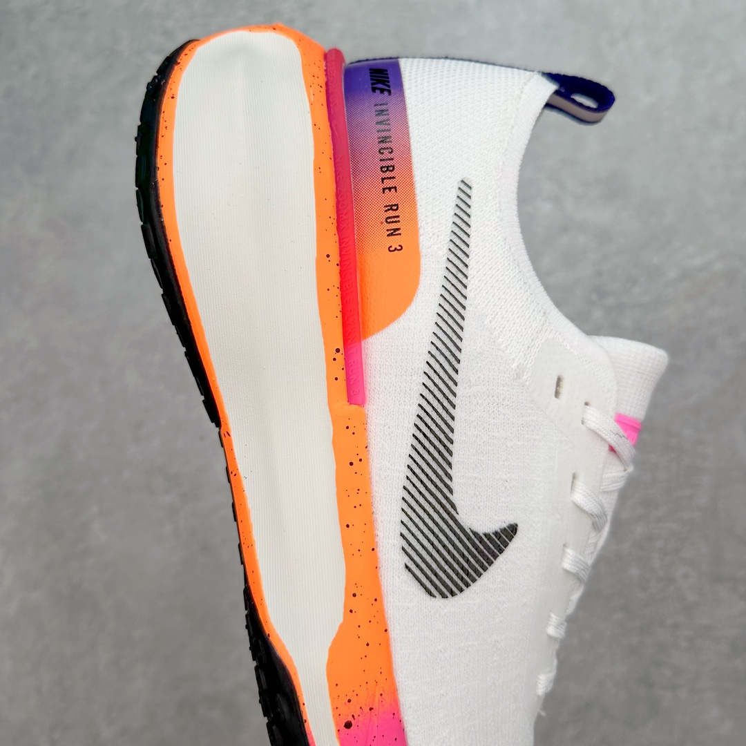 图片[6]-＃福利特价 NK ZoomX Invincible Run Flyknit FK3 不可战胜3代系列轻量飞织低帮休闲运动慢跑鞋 此鞋专为短跑运动员而生 是为 5 至 10 公里距离的赛事和训练打造 整体设计采用流线型的轻质工程网眼材质构成鞋面 并与其他 Running 旗舰鞋款同样搭载全脚掌 ZoomX 缓冲中底 搭配 Pebax 物料与橡胶外底 ZoomX StreakFly 首发配色以Prototype呈现 其灵感是来自开发期间的磨损测试 透过编号的标记与内侧的预期跑步距离突出研发过程 尺码：36 36.5 37.5 38 38.5 39 40 40.5 41 42 42.5 43 44 44.5 45-选品中心
