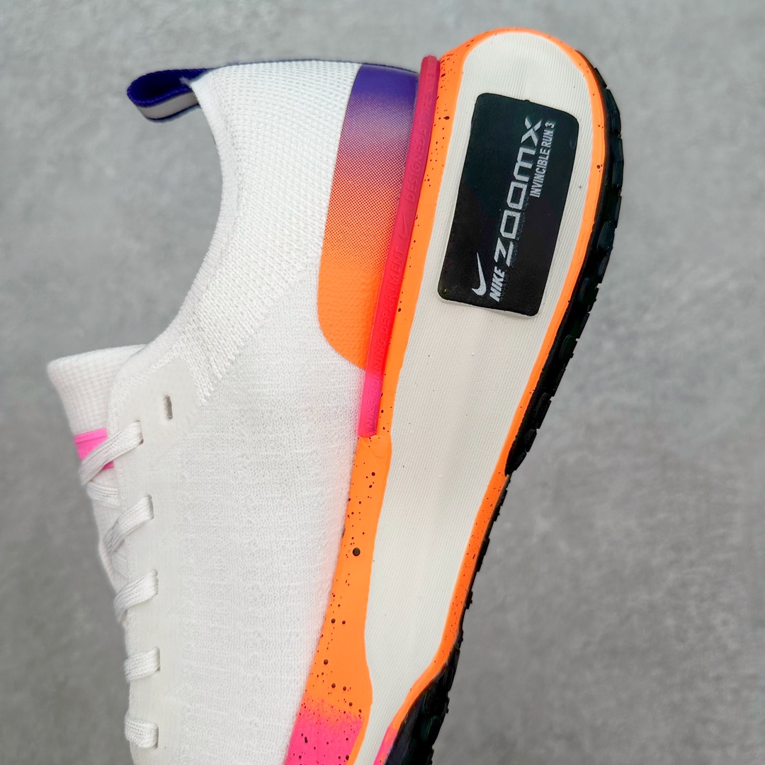 图片[7]-＃福利特价 NK ZoomX Invincible Run Flyknit FK3 不可战胜3代系列轻量飞织低帮休闲运动慢跑鞋 此鞋专为短跑运动员而生 是为 5 至 10 公里距离的赛事和训练打造 整体设计采用流线型的轻质工程网眼材质构成鞋面 并与其他 Running 旗舰鞋款同样搭载全脚掌 ZoomX 缓冲中底 搭配 Pebax 物料与橡胶外底 ZoomX StreakFly 首发配色以Prototype呈现 其灵感是来自开发期间的磨损测试 透过编号的标记与内侧的预期跑步距离突出研发过程 尺码：36 36.5 37.5 38 38.5 39 40 40.5 41 42 42.5 43 44 44.5 45-选品中心
