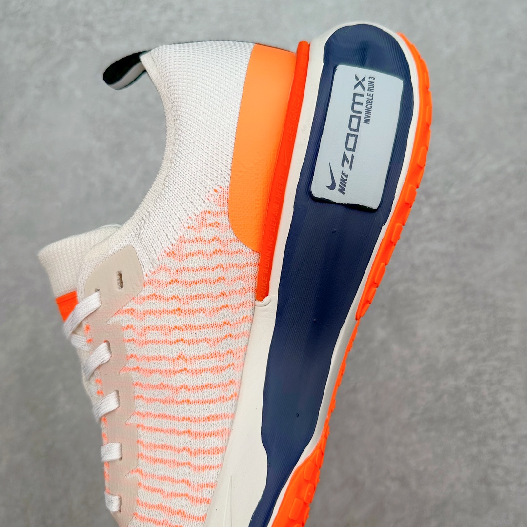 图片[7]-＃福利特价 NK ZoomX Invincible Run Flyknit FK3 不可战胜3代系列轻量飞织低帮休闲运动慢跑鞋 此鞋专为短跑运动员而生 是为 5 至 10 公里距离的赛事和训练打造 整体设计采用流线型的轻质工程网眼材质构成鞋面 并与其他 Running 旗舰鞋款同样搭载全脚掌 ZoomX 缓冲中底 搭配 Pebax 物料与橡胶外底 ZoomX StreakFly 首发配色以Prototype呈现 其灵感是来自开发期间的磨损测试 透过编号的标记与内侧的预期跑步距离突出研发过程 尺码：36 36.5 37.5 38 38.5 39 40 40.5 41 42 42.5 43 44 44.5 45-选品中心