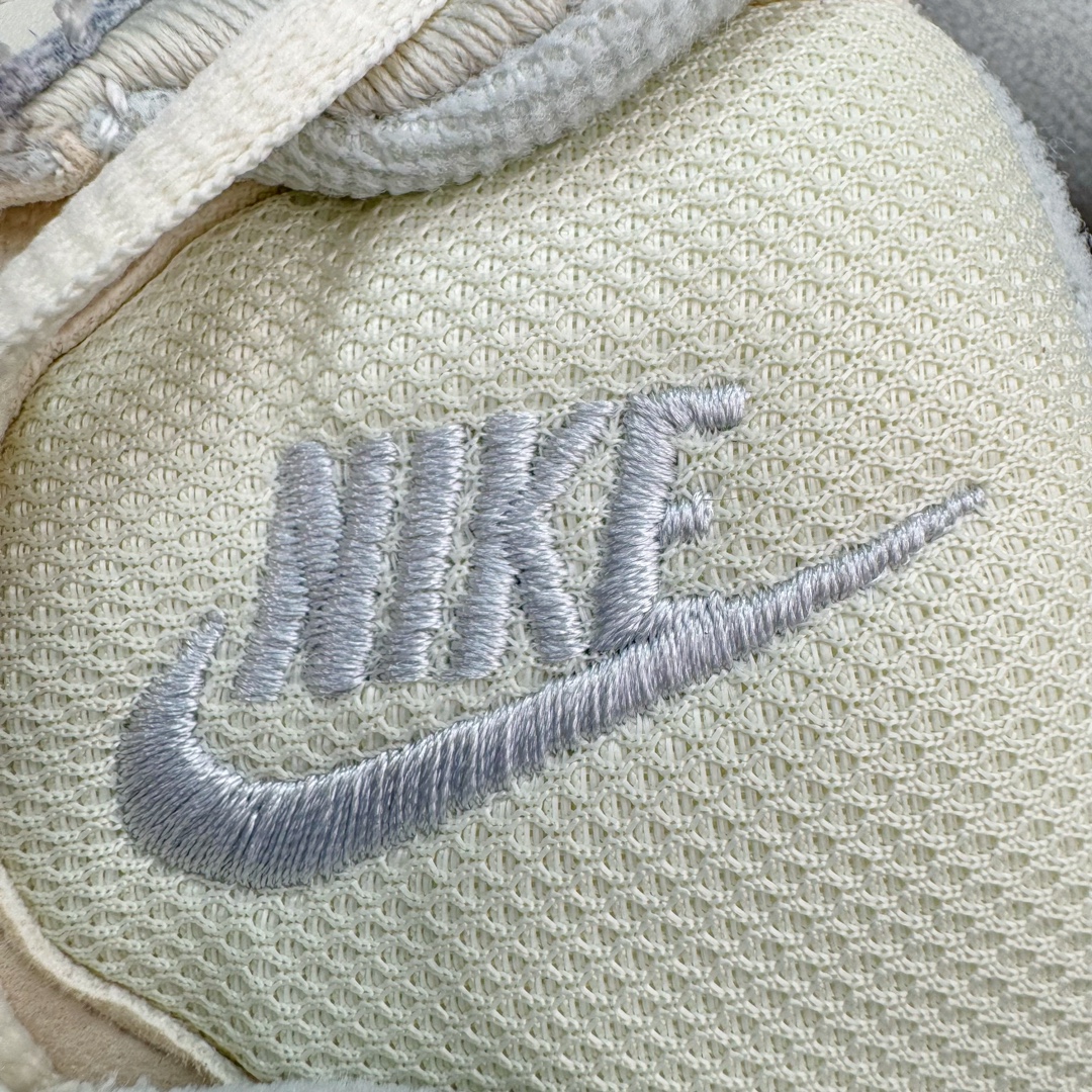 图片[12]-＃纯原福利 NK M2K Tekno 复古潮流百搭休闲运动旅游老爹鞋 AV4789-001 官方新版二维码鞋标 扫码直达官网 客供原厂模具 内增专柜试穿防尘纸 配件齐全 鞋盒钢印 合格证 独立一次发泡轻量高回弹私模 后跟使用台湾代工厂一致定型机定型 线条效果和脚感完美 真正一码一模具对应生产 区别市面诸多版本 从 Monarch 系列汲取灵感 以太空时代细节演绎未来风范 分层鞋面借鉴自元年款 Monarch 同时厚实鞋底撷取人气 Monarch IV 设计元素 采用混合动物印花和镶嵌设计 焕新演绎经典之作 彰显出众外观 轻盈泡棉缓震系统 打造出众支撑力与柔软舒适感受 轻盈泡棉中底 柔软缓震 后跟提拉设计 令鞋款便于穿脱 耐穿橡胶纹路 塑就出众抓地效果 皮革、合成材质和织物组合鞋面 轻盈耐 尺码：35.5 36 36.5 37.5 38 38.5 39 40 40.5 41 42 42.5 43 44 44.5 45-选品中心