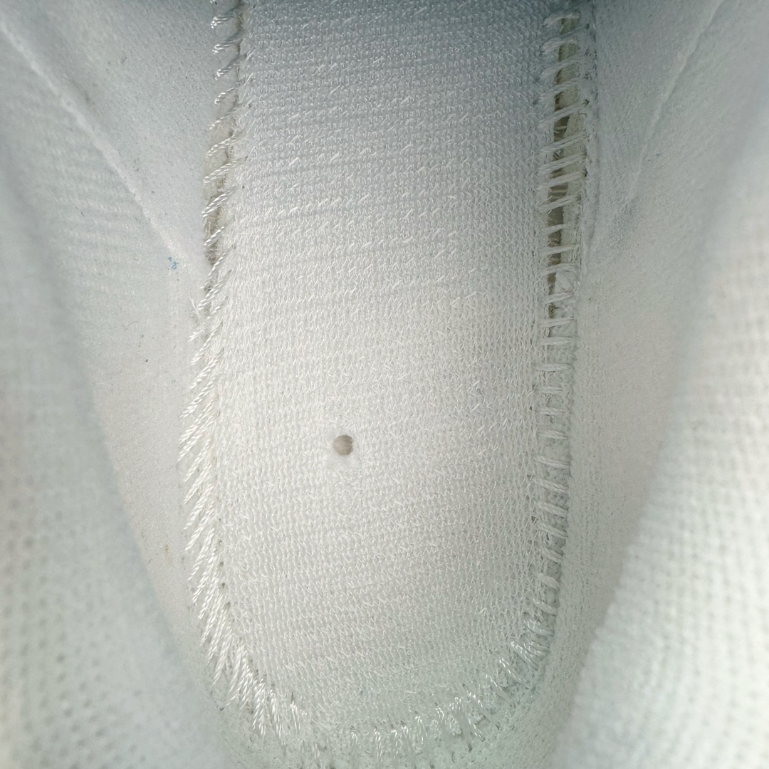 图片[12]-＃纯原福利 NK M2K Tekno 复古潮流百搭休闲运动旅游老爹鞋 AO3108-100 官方新版二维码鞋标 扫码直达官网 客供原厂模具 内增专柜试穿防尘纸 配件齐全 鞋盒钢印 合格证 独立一次发泡轻量高回弹私模 后跟使用台湾代工厂一致定型机定型 线条效果和脚感完美 真正一码一模具对应生产 区别市面诸多版本 从 Monarch 系列汲取灵感 以太空时代细节演绎未来风范 分层鞋面借鉴自元年款 Monarch 同时厚实鞋底撷取人气 Monarch IV 设计元素 采用混合动物印花和镶嵌设计 焕新演绎经典之作 彰显出众外观 轻盈泡棉缓震系统 打造出众支撑力与柔软舒适感受 轻盈泡棉中底 柔软缓震 后跟提拉设计 令鞋款便于穿脱 耐穿橡胶纹路 塑就出众抓地效果 皮革、合成材质和织物组合鞋面 轻盈耐 尺码：35.5 36 36.5 37.5 38 38.5 39 40 40.5 41 42 42.5 43 44 44.5 45-选品中心