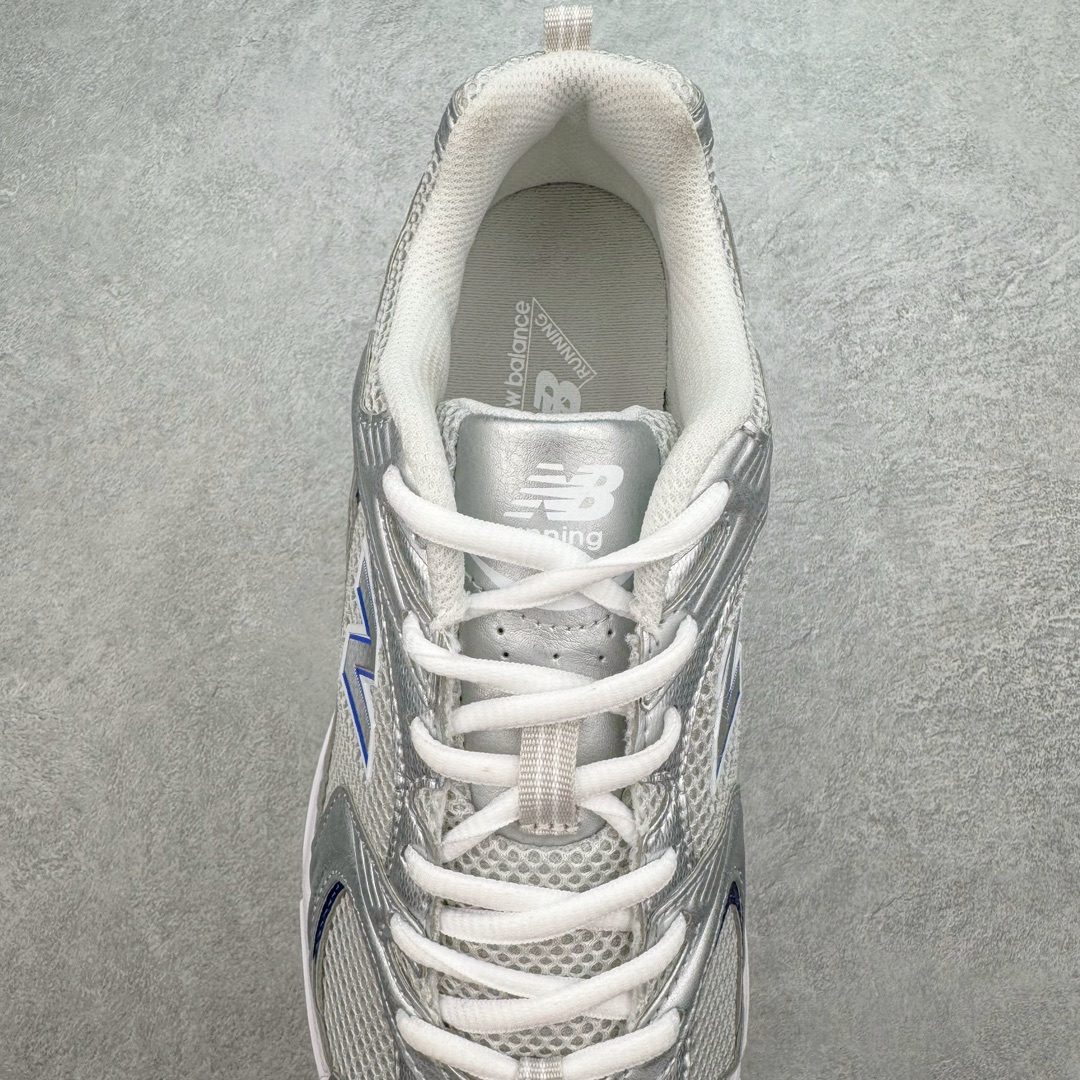 图片[5]-＃MF New Balance MR530 NB新百伦复古透气跑步鞋 抛弃过往以皮革为主的人气轮廓 以极具复古风范的跑鞋外观呈现 设计上全鞋以简约清爽的纯白色作基底 鞋身覆盖大面积织物网眼材质 并于鞋头、鞋带孔眼片等细节处点缀对比鲜明的反光银镀层凸显 鞋舌、侧身等位置则辅以一贯的「N」字标志和品牌徽标彰显身份 最后通过搭载的 ABZORB 缓震中底完善整体造型 全套原楦原纸板原厂数据开发 原厂网纱 原装进口皮料正确卡色 正确中底拉帮中底网布细节 冲裁组合 匠心打造 耗时两个月开发完成 工艺极其复杂难度可想而知 新开独立私模大底 全网唯一正确做旧组合大底 高端零售专供产物 尺码：36 37 37.5 38 38.5 39.5 40 40.5 41.5 42 42.5 43 44 44.5 45-选品中心