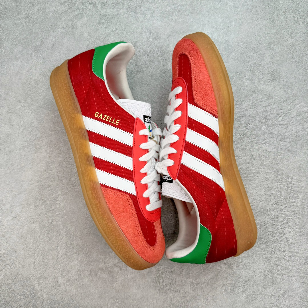 图片[3]-＃MF AD Original Gazelle Indoor Trainers 瞪羚室内鞋系列低帮复古百搭休闲运动德训风板鞋 IF9641 高端零售特供批次 原厂定制长毛翻毛皮组合环保纤维革鞋面材质 内置环保海玻璃鞋垫 外置RB橡胶大底 产品品控稳定性领先行业 原厂全套原楦原纸板冲刀磨具开发 原厂皮料加持 原厂港宝加持定型后跟R度完美 将复古进行到底 简约流畅 三十年不变经典 这款Gazelle运动鞋 无论面料、配色、质感或设计 都只在重现其1991年原款的经典 皮革鞋面 撞色三条纹和鞋跟标的设计 力求呈现90年代的经典复古风潮 Samba火热的同时 也带动了其它的复古鞋型 Gazelle便是其中一只 Gazelle Indoor拥有包边更宽的T字型鞋头 更好的保护运动员的前掌 浓浓的复古氛围感 非常适合现在流行的Cleanfit风格 尺码：35.5 36 36⅔ 37⅓ 38 38⅔ 39⅓ 40 40⅔ 41⅓ 42 42⅔ 43⅓ 44 44⅔ 45-选品中心