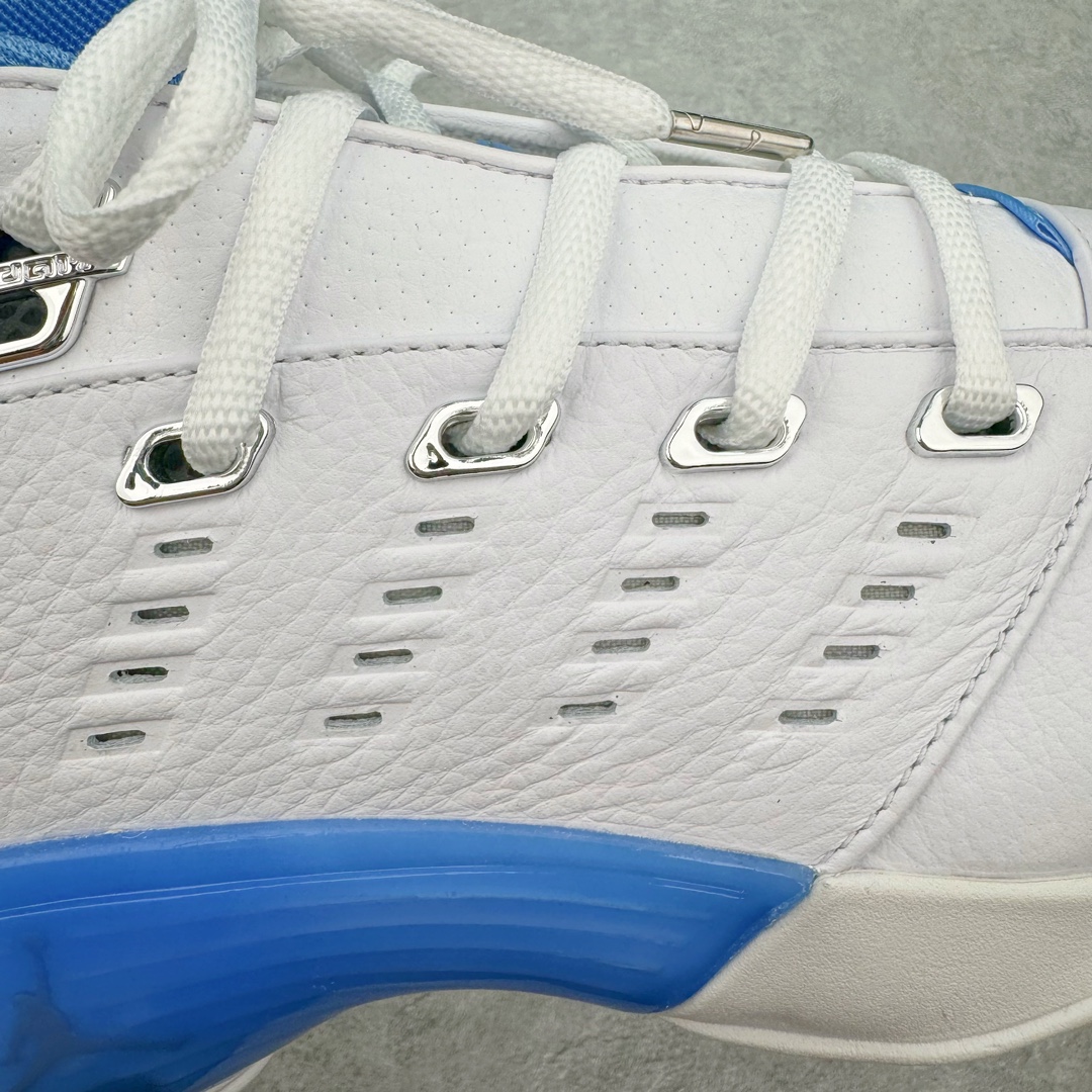 图片[17]-＃纯原 Air Jordan AJ17 Low \\\”UNC\\\” 北卡蓝 FJ0395-140 整体构色方案采用经典的白蓝撞色示人 银色点缀细节 算是当年 Air Jordan 17 Low 中最受欢迎的配色 低帮版本在延续半透明中底框架 以及金属银质感的后跟稳定片外 取消了 AJ17 鞋带锁盖设计 辅以 Dynamic Fit 动态袜套替代 中底缓震方面 前掌扇形 Zoom Air 气垫 + 后掌吹塑气垫 同时中底内嵌大面积碳板 外底纹理类似热力图的分色设计 灵感则来源于帮主痴迷的高尔夫球场地 尺码：41 42 42.5 43 44 44.5 45 46 47.5-选品中心