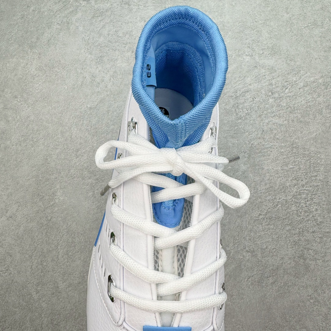 图片[5]-＃纯原 Air Jordan AJ17 Low \\\”UNC\\\” 北卡蓝 FJ0395-140 整体构色方案采用经典的白蓝撞色示人 银色点缀细节 算是当年 Air Jordan 17 Low 中最受欢迎的配色 低帮版本在延续半透明中底框架 以及金属银质感的后跟稳定片外 取消了 AJ17 鞋带锁盖设计 辅以 Dynamic Fit 动态袜套替代 中底缓震方面 前掌扇形 Zoom Air 气垫 + 后掌吹塑气垫 同时中底内嵌大面积碳板 外底纹理类似热力图的分色设计 灵感则来源于帮主痴迷的高尔夫球场地 尺码：41 42 42.5 43 44 44.5 45 46 47.5-选品中心