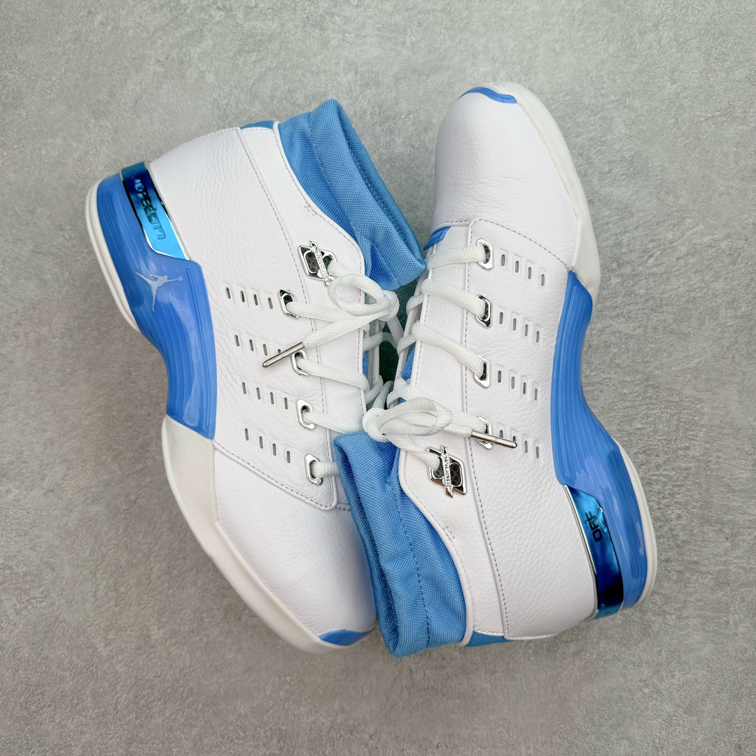 图片[3]-＃纯原 Air Jordan AJ17 Low \\\”UNC\\\” 北卡蓝 FJ0395-140 整体构色方案采用经典的白蓝撞色示人 银色点缀细节 算是当年 Air Jordan 17 Low 中最受欢迎的配色 低帮版本在延续半透明中底框架 以及金属银质感的后跟稳定片外 取消了 AJ17 鞋带锁盖设计 辅以 Dynamic Fit 动态袜套替代 中底缓震方面 前掌扇形 Zoom Air 气垫 + 后掌吹塑气垫 同时中底内嵌大面积碳板 外底纹理类似热力图的分色设计 灵感则来源于帮主痴迷的高尔夫球场地 尺码：41 42 42.5 43 44 44.5 45 46 47.5-选品中心