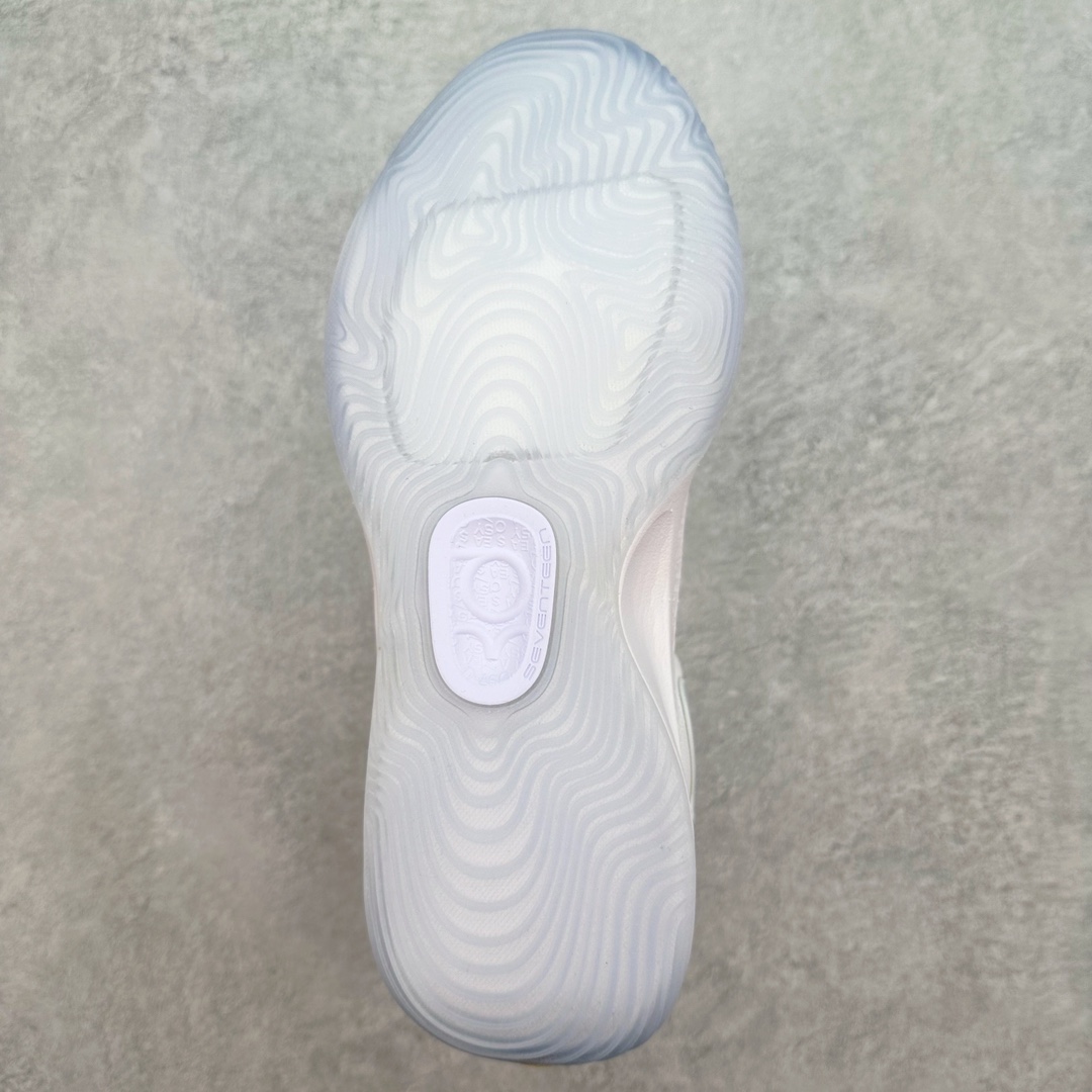 图片[9]-NK KD17 EP 杜兰特十七代签名实战篮球鞋 FJ9487-005 配色灵感来自 Kevin Durant 的心路历程。从初出茅庐、适应环境、夺冠、受伤，再到伤愈复出，这些历程使 KD 变得更加成熟。鞋款上的紫色象征其职涯中所经历过的低潮，最终让他变得更强大。蓝色则是反映的是他的情绪起伏及如何靠着清晰思维，突破一切不好的情绪。出众缓震，舒适体验，鞋底融入 Nike Air 缓震配置，塑就出众缓震效果和舒适脚感，助力凯文·杜兰特在漫长赛季中所向披靡。疾速风范，惊艳表现，前足融入 Zoom Air 缓震配置，在比赛升温之际缔造出色回弹体验，尽显出众凌跃风采。全掌型泡绵出众回弹，营造柔软舒适感受。凹槽设计，畅动自如，鞋底凹槽和凸纹设计，提供多向抓地力和贴地感。足弓下方采用硬质设计，帮助稳固鞋身，助力实现从后跟到鞋头的流畅过渡。舒适契合，鞋面搭配多层网眼布，轻盈舒适。关键区域加固设计，帮助双足保持稳固；别致设计，外底的设计灵感源于手表齿轮，代表了凯文·杜兰特的内在工作及其有条不紊的做事习惯。尺码：40 40.5 41 42 42.5 43 44 44.5 45 46-选品中心