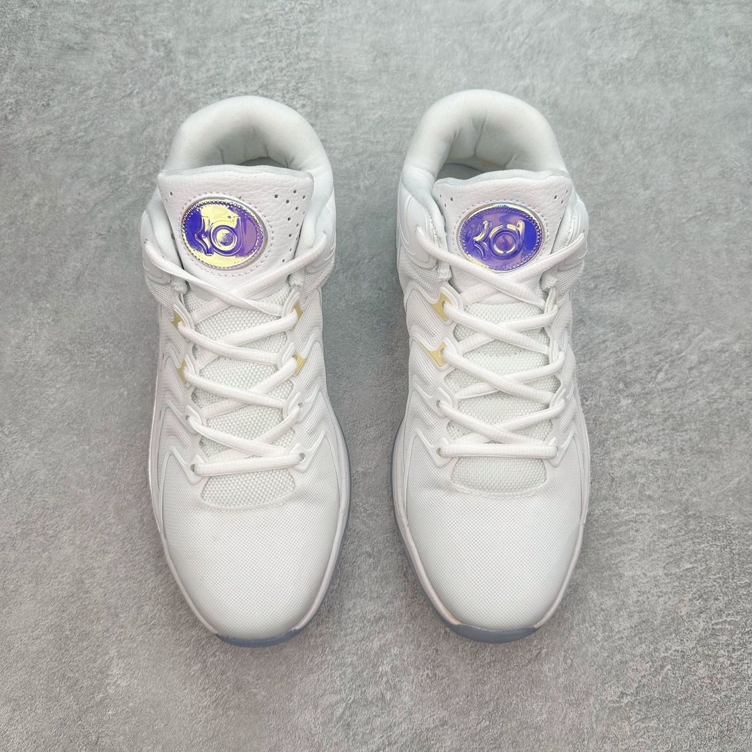 图片[2]-NK KD17 EP 杜兰特十七代签名实战篮球鞋 FJ9487-005 配色灵感来自 Kevin Durant 的心路历程。从初出茅庐、适应环境、夺冠、受伤，再到伤愈复出，这些历程使 KD 变得更加成熟。鞋款上的紫色象征其职涯中所经历过的低潮，最终让他变得更强大。蓝色则是反映的是他的情绪起伏及如何靠着清晰思维，突破一切不好的情绪。出众缓震，舒适体验，鞋底融入 Nike Air 缓震配置，塑就出众缓震效果和舒适脚感，助力凯文·杜兰特在漫长赛季中所向披靡。疾速风范，惊艳表现，前足融入 Zoom Air 缓震配置，在比赛升温之际缔造出色回弹体验，尽显出众凌跃风采。全掌型泡绵出众回弹，营造柔软舒适感受。凹槽设计，畅动自如，鞋底凹槽和凸纹设计，提供多向抓地力和贴地感。足弓下方采用硬质设计，帮助稳固鞋身，助力实现从后跟到鞋头的流畅过渡。舒适契合，鞋面搭配多层网眼布，轻盈舒适。关键区域加固设计，帮助双足保持稳固；别致设计，外底的设计灵感源于手表齿轮，代表了凯文·杜兰特的内在工作及其有条不紊的做事习惯。尺码：40 40.5 41 42 42.5 43 44 44.5 45 46-选品中心