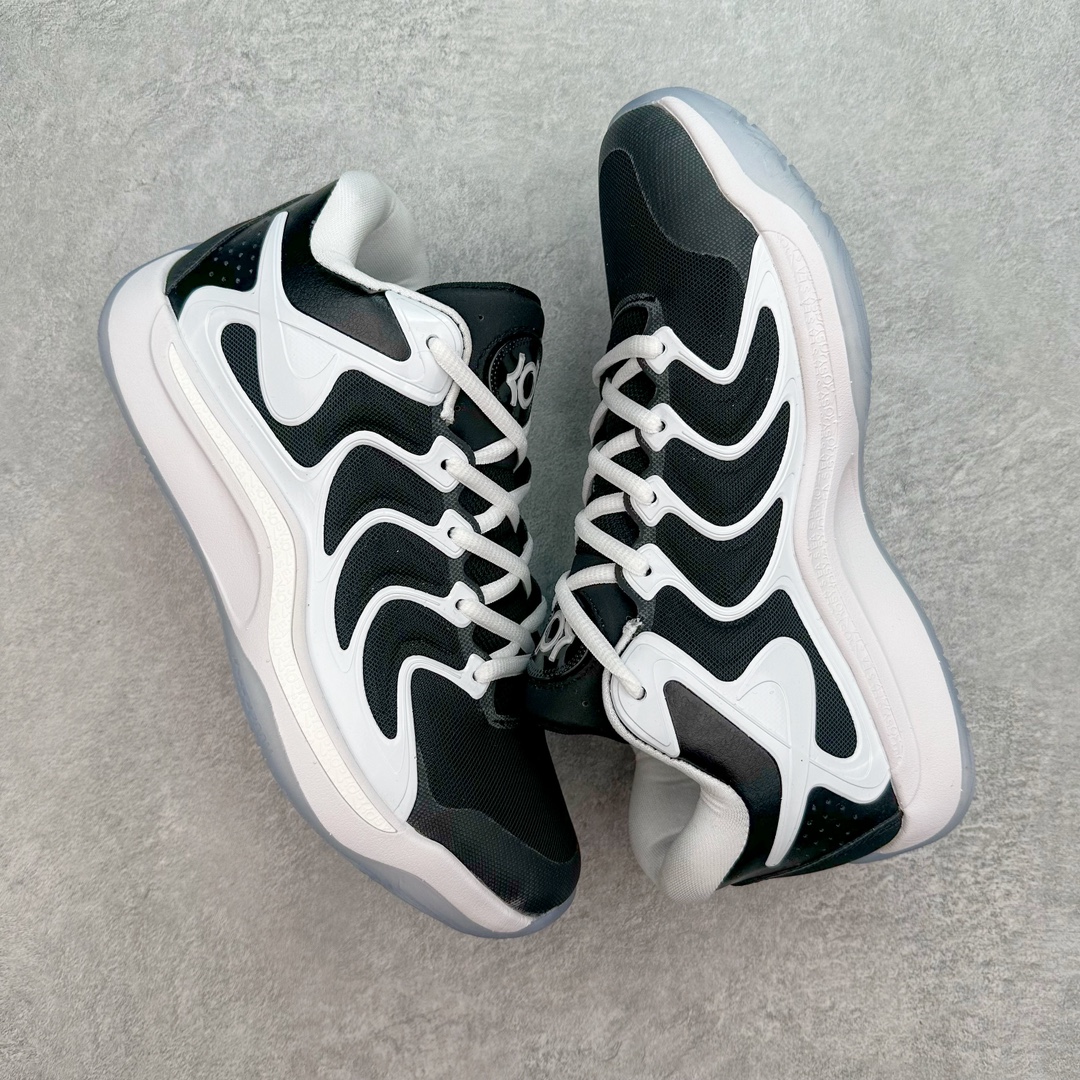 图片[3]-NK KD17 EP 杜兰特十七代签名实战篮球鞋 FJ9487-007 配色灵感来自 Kevin Durant 的心路历程。从初出茅庐、适应环境、夺冠、受伤，再到伤愈复出，这些历程使 KD 变得更加成熟。鞋款上的紫色象征其职涯中所经历过的低潮，最终让他变得更强大。蓝色则是反映的是他的情绪起伏及如何靠着清晰思维，突破一切不好的情绪。出众缓震，舒适体验，鞋底融入 Nike Air 缓震配置，塑就出众缓震效果和舒适脚感，助力凯文·杜兰特在漫长赛季中所向披靡。疾速风范，惊艳表现，前足融入 Zoom Air 缓震配置，在比赛升温之际缔造出色回弹体验，尽显出众凌跃风采。全掌型泡绵出众回弹，营造柔软舒适感受。凹槽设计，畅动自如，鞋底凹槽和凸纹设计，提供多向抓地力和贴地感。足弓下方采用硬质设计，帮助稳固鞋身，助力实现从后跟到鞋头的流畅过渡。舒适契合，鞋面搭配多层网眼布，轻盈舒适。关键区域加固设计，帮助双足保持稳固；别致设计，外底的设计灵感源于手表齿轮，代表了凯文·杜兰特的内在工作及其有条不紊的做事习惯。尺码：40 40.5 41 42 42.5 43 44 44.5 45 46-选品中心