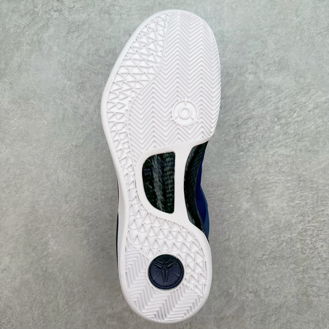 图片[9]-＃F版 NK Zoom Kobe Ⅷ System 科比8代复刻实战运动低帮文化篮球鞋HF9550-400 #独家原厂飞线工艺#鞋垫升级配备超厚PHYLON中底#前后掌部位搭载真Zoom气垫单元#塑料碳纤维支撑中板 KOBE VII体系的速度模块配备了 PHYLON 中底和在前后掌部位的 Zoom气垫单元，提供快速响应的缓冲。同时，采用低帮弹力鞋口设计，使鞋子能够紧贴脚踝提供更好的支撑。速度模块采用贴合脚面的舒适包裹设计，摒弃传统的鞋舌和鞋内套，使球鞋更加轻质。尺码：40 40.5 41 42 42.5 43 44 44.5 45 46-选品中心