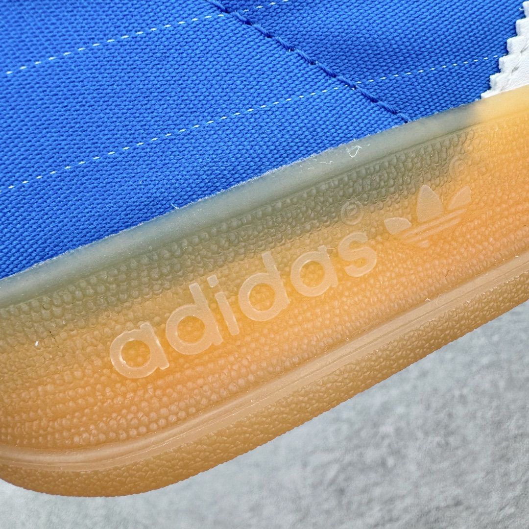 图片[15]-＃MF AD Original Gazelle Indoor Trainers 瞪羚室内鞋系列低帮复古百搭休闲运动德训风板鞋 IF9643 高端零售特供批次 原厂定制长毛翻毛皮组合环保纤维革鞋面材质 内置环保海玻璃鞋垫 外置RB橡胶大底 产品品控稳定性领先行业 原厂全套原楦原纸板冲刀磨具开发 原厂皮料加持 原厂港宝加持定型后跟R度完美 将复古进行到底 简约流畅 三十年不变经典 这款Gazelle运动鞋 无论面料、配色、质感或设计 都只在重现其1991年原款的经典 皮革鞋面 撞色三条纹和鞋跟标的设计 力求呈现90年代的经典复古风潮 Samba火热的同时 也带动了其它的复古鞋型 Gazelle便是其中一只 Gazelle Indoor拥有包边更宽的T字型鞋头 更好的保护运动员的前掌 浓浓的复古氛围感 非常适合现在流行的Cleanfit风格 尺码：35.5 36 36⅔ 37⅓ 38 38⅔ 39⅓ 40 40⅔ 41⅓ 42 42⅔ 43⅓ 44 44⅔ 45-选品中心