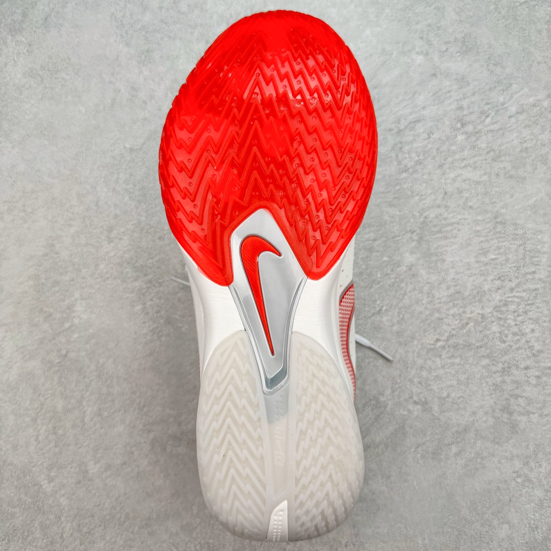 图片[9]-＃灭世/Max Nk Air Zoom G.T.Cut 3 EP 实战系列篮球鞋 DV2918-101 全新GT Cut 3.0 全掌搭载了 ZoomX 泡棉 使得整双鞋在缓震表现上可谓相当优秀 拥有着顶级科技配置的同时 颜值设计也非常可观 整体鞋型仍然保留了前低后高的设计 G.T. Cut 传统的突进极速突破的感觉 鞋头麂皮材质和 NK Flywire 飞线工艺 相对来说包裹感更好了 必备的TPU 支撑片 两侧 Swoosh 的透气孔设计 起到散热透气的作用 鞋舌采用类似跑鞋的半开叉式设计 搭配鞋带既可以提升包裹感 又降低了运动中鞋舌乱跑的可能性 鞋子内里填充相当厚实 避免掉跟 尺码：39 40 40.5 41 42 42.5 43 44 44.5 45 46-选品中心