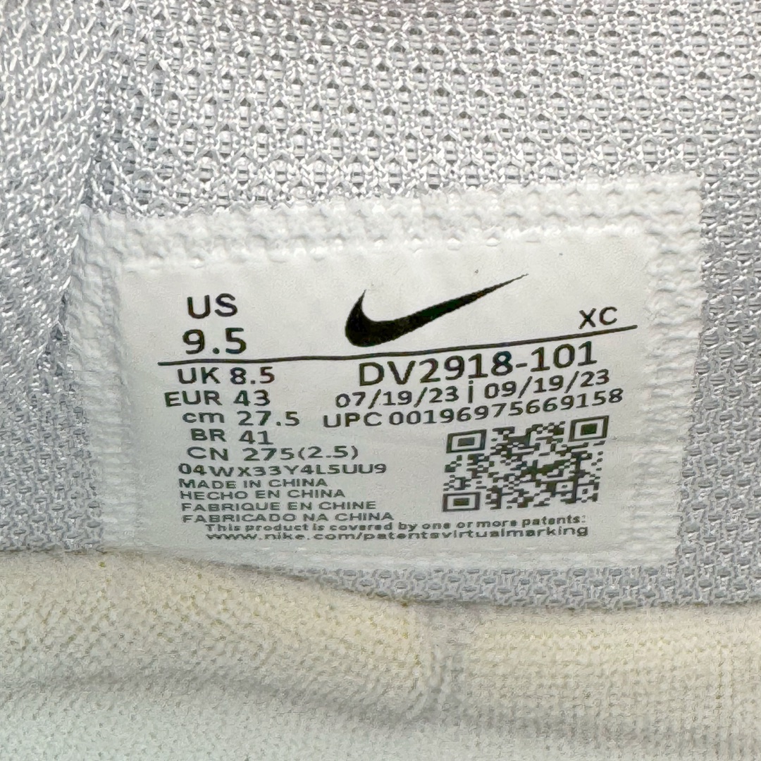 图片[11]-＃灭世/Max Nk Air Zoom G.T.Cut 3 EP 实战系列篮球鞋 DV2918-101 全新GT Cut 3.0 全掌搭载了 ZoomX 泡棉 使得整双鞋在缓震表现上可谓相当优秀 拥有着顶级科技配置的同时 颜值设计也非常可观 整体鞋型仍然保留了前低后高的设计 G.T. Cut 传统的突进极速突破的感觉 鞋头麂皮材质和 NK Flywire 飞线工艺 相对来说包裹感更好了 必备的TPU 支撑片 两侧 Swoosh 的透气孔设计 起到散热透气的作用 鞋舌采用类似跑鞋的半开叉式设计 搭配鞋带既可以提升包裹感 又降低了运动中鞋舌乱跑的可能性 鞋子内里填充相当厚实 避免掉跟 尺码：39 40 40.5 41 42 42.5 43 44 44.5 45 46-选品中心