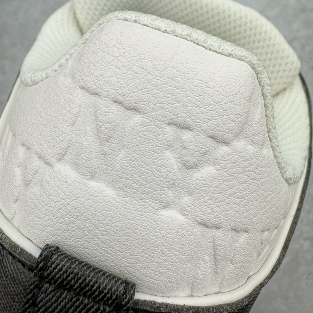 图片[15]-＃PB过验版 MLB Chunky Liner Basic 复古印花学长鞋系列低帮轻量增高厚底百搭休闲运动慢跑鞋板鞋 Korea韩国联名NY美国榄球纽约洋基队限定 目前可过轻松秒过各类鉴定 能操作的私聊 韩国代购专供 左脚内置NFC感应 区别市面贴纸假芯片 MLB专用菱形双针中底布 重点细节中底布带注胶孔 原厂NFC感应吊牌 支持鉴定 一个两位数 原盒原标 全套原楦原纸板原厂数据开发 中韩文保养标贴 绿色防霉片 平台代购专供 独家一比一RB+MD组合大底 高频后跟小人Logo精准对位立体饱满 正确网布加超迁鞋面 转印中底走线紧密 转印Logo工艺表层防刮不掉色 尺码：35 36 36.5 37.5 38 38.5 39 40 40.5 41 42 42.5 43 44 44.5 45-选品中心