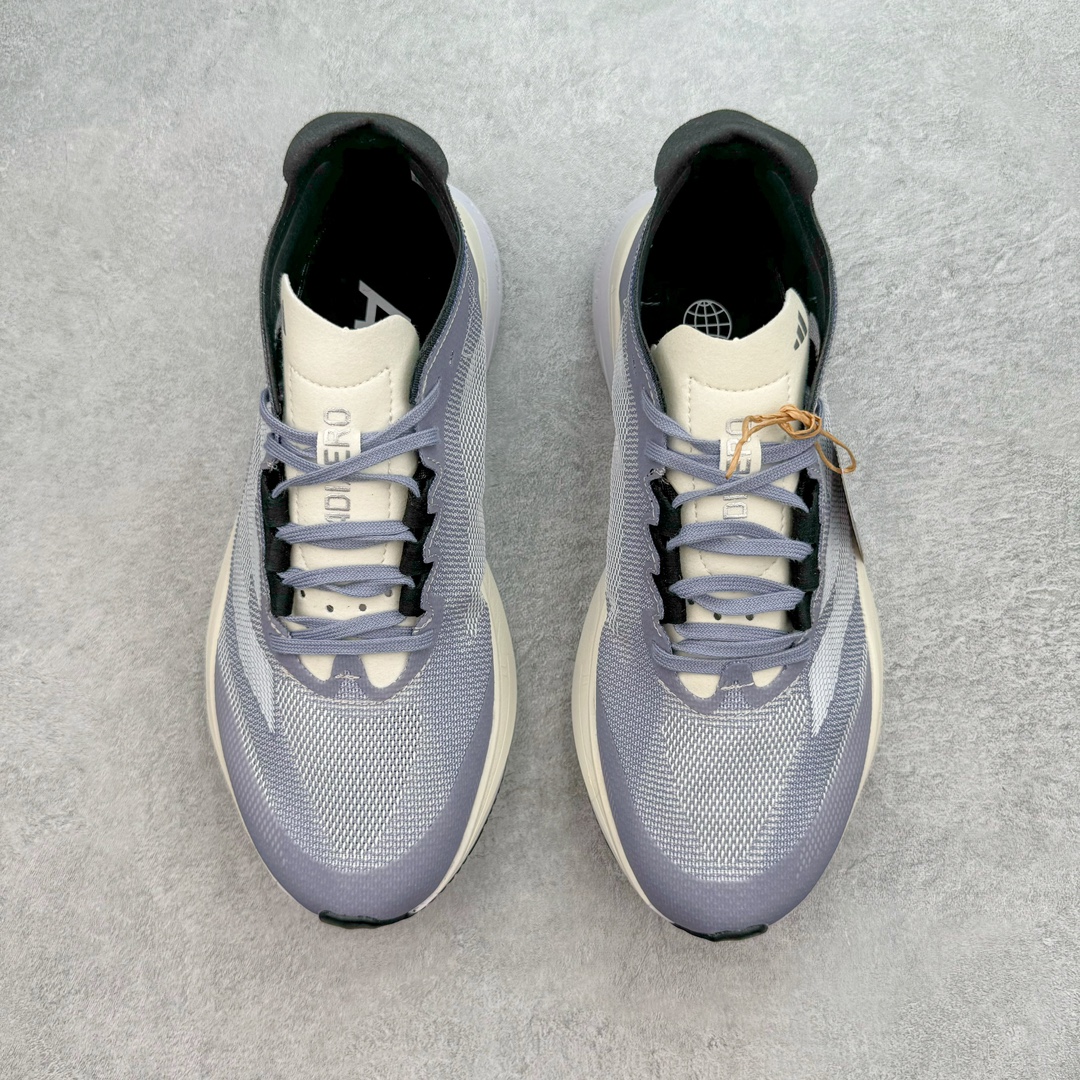 图片[2]-AD Adizero Boston 12 波士顿夏季透气网眼竞速跑鞋 延续爪型玻璃纤维推进系统 进化为全掌式的ENERGY RODS 2.0 从脚跟到脚趾的一体成形设计 强化整体推进力 提升速度表现 升级透气鞋面更具支撑性 利用ENGINEERED MESH技术进行不同密度织纹 强化支撑性 更使用50%以上的回收材料製成 减低塑料浪费 此外变薄的鞋舌为前掌提供更多空间 提供跑者更好的穿着感受 马牌轮胎大底耐磨性佳 大底全掌采用耐磨的Continental马牌轮胎大底 在各种环境下保有良好抓地力 尺码：36 36.5 37 38 38.5 39 40 40.5 41 42 42.5 43 44 44.5 45-选品中心