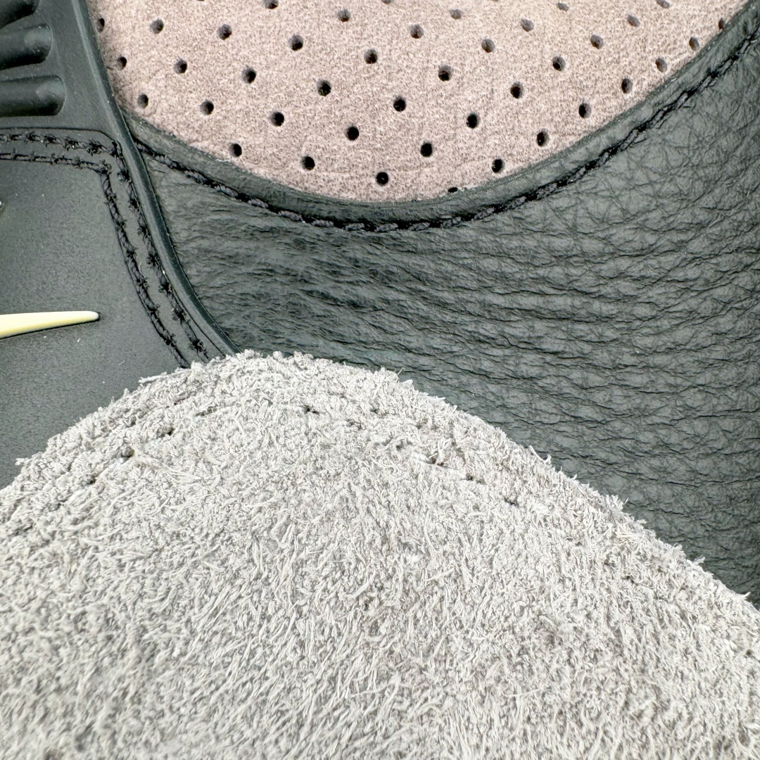 图片[17]-＃QD纯原 A Ma Maniere x Air Jordan AJ3 \\\”Black\\\” AMM联名黑紫 货号：FZ4811-001 圈内最强三代系列 匠心打造 开发时长超过半年 目前可过各类鉴定或无法鉴定 裸鞋随便操作 全套原纸板楦头开发 原厂大底磨具加持立体防滑纹理 原装可视Air Sole气垫 原汁原味最完美的三代版型 唯一正确鞋头趴度弧度高度鞋身腰线 原厂TPU彩虹扎染后跟饰片 正确内里反口里网布 皮料菱角分明不变形无多余毛边 广东原厂zp同批次手工大底描漆拉丝 市场唯一原厂鞋扣模具 原厂织唛标 原厂飞人电绣工艺 尾指中部跳三针 独家绑鞋带手法 印刷中底布 四线拉帮 米色美纹纸贴合固定 进口港宝加持 后跟自然饱满 全鞋荧光划线卡点 追求极致完美 每一双都是工艺品 多重QC质检 超越公司货的品控标准 实实在在的免检产品 尺码：40.5 41 42 42.5 43 44 44.5 45 45.5 46 47.5 48.5-选品中心