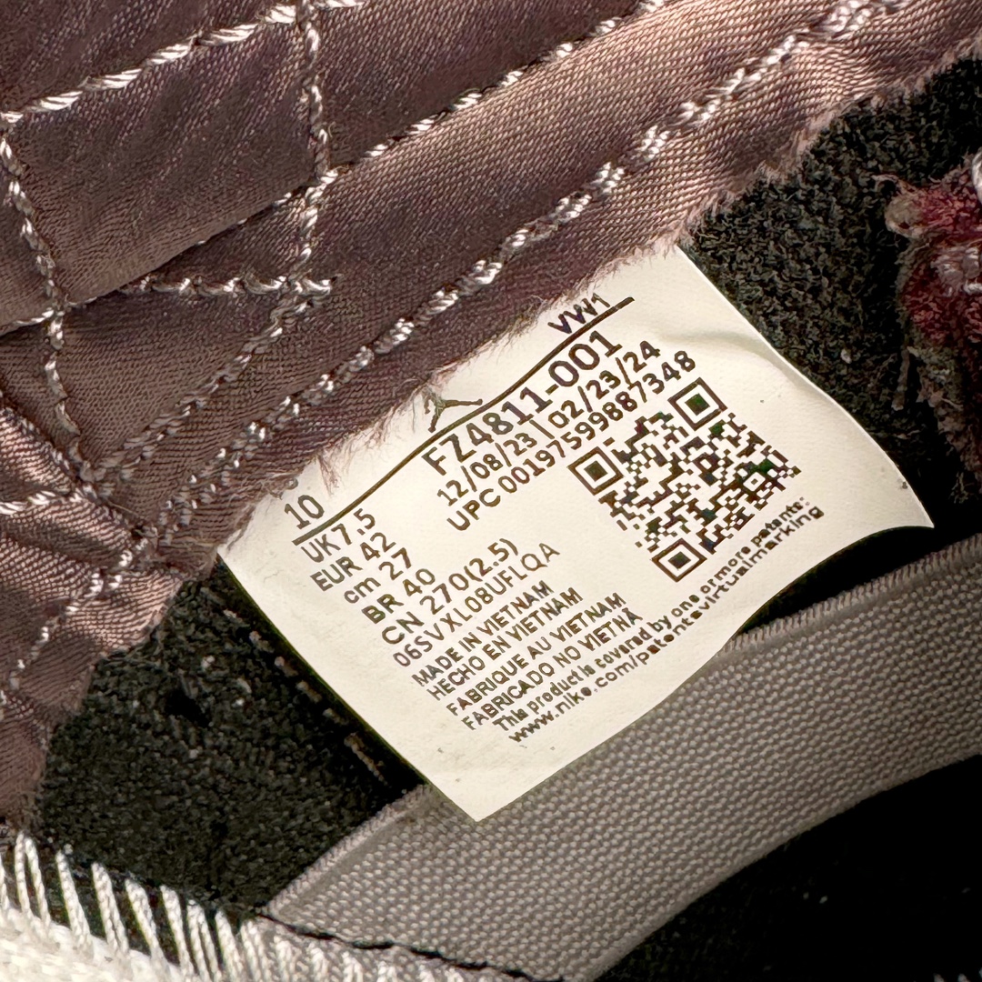 图片[20]-＃QD纯原 A Ma Maniere x Air Jordan AJ3 \\\”Black\\\” AMM联名黑紫 货号：FZ4811-001 圈内最强三代系列 匠心打造 开发时长超过半年 目前可过各类鉴定或无法鉴定 裸鞋随便操作 全套原纸板楦头开发 原厂大底磨具加持立体防滑纹理 原装可视Air Sole气垫 原汁原味最完美的三代版型 唯一正确鞋头趴度弧度高度鞋身腰线 原厂TPU彩虹扎染后跟饰片 正确内里反口里网布 皮料菱角分明不变形无多余毛边 广东原厂zp同批次手工大底描漆拉丝 市场唯一原厂鞋扣模具 原厂织唛标 原厂飞人电绣工艺 尾指中部跳三针 独家绑鞋带手法 印刷中底布 四线拉帮 米色美纹纸贴合固定 进口港宝加持 后跟自然饱满 全鞋荧光划线卡点 追求极致完美 每一双都是工艺品 多重QC质检 超越公司货的品控标准 实实在在的免检产品 尺码：40.5 41 42 42.5 43 44 44.5 45 45.5 46 47.5 48.5-选品中心