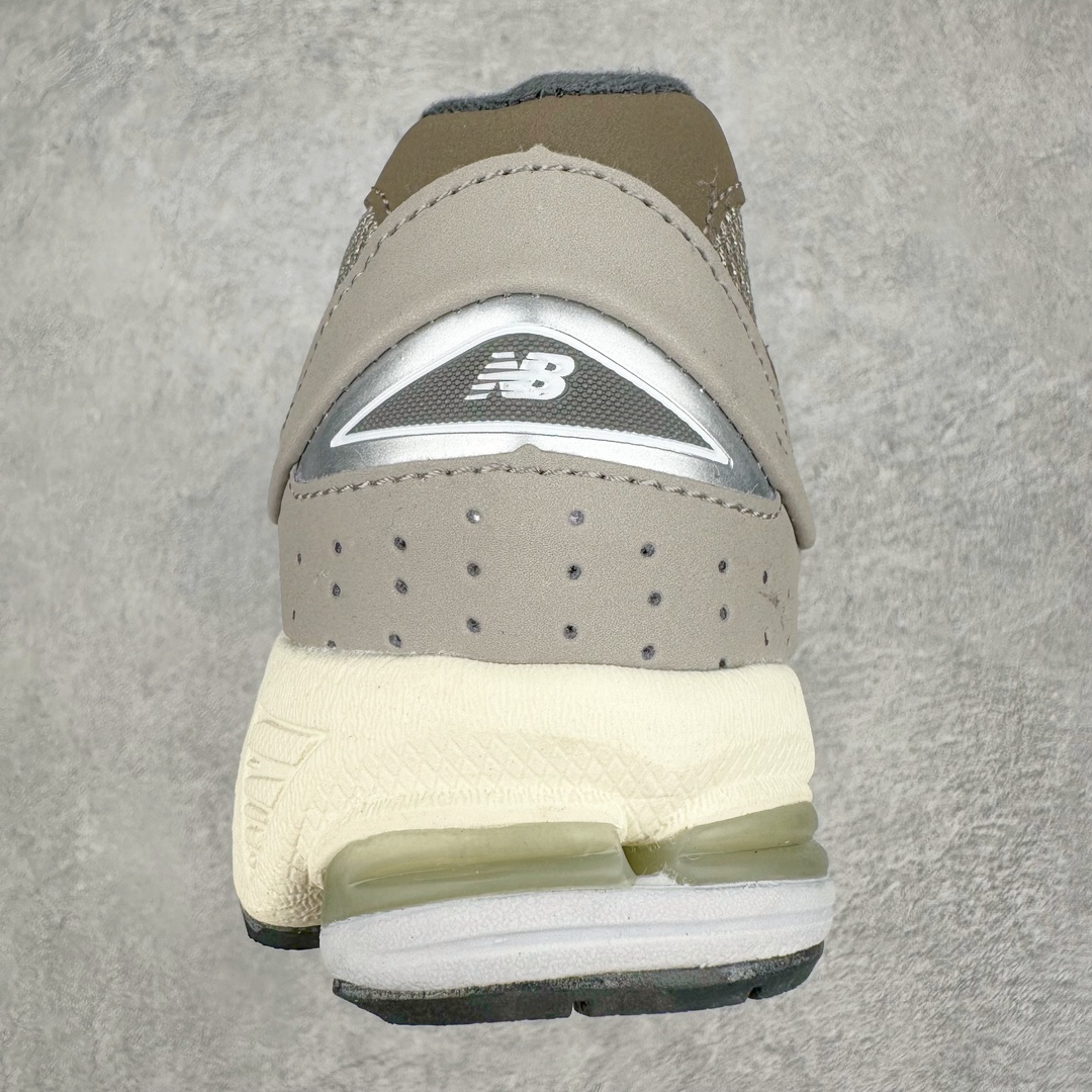 图片[8]-New Balance 2002R NB2002 男女休闲慢跑鞋 必备的时髦单品之一 最新出的2002R系列 这款延续了经典科技 升级版N-ERGY缓震物料机能与材质上脚太舒适了 鞋面的柔软麂皮搭配尼龙网布 特别透气而且还复古感 不管是搭配牛仔裤还工装裤都是百搭！小红书众多博主上脚推荐！尺码：36 36.5 37.5 38 38.5 39.5 40 40.5 41 42 42.5 43 44 45-选品中心