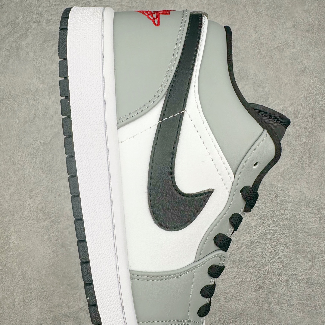 图片[6]-＃福利特价 Air Jordan AJ1 Low 低帮系列 原装楦头纸板开发 完美鞋型 超高清洁度 鞋型不臃肿别扭 原厂内置全掌气垫 A模大底 鞋舌AJ原厂专用牛津布 AJ专用反口珍珠布 原厂无杂质高弹内里海棉 特殊封边弹力鞋带 原鞋开模 拒绝公底 购置公司同步原材料 都有细节原汁原味 忠于原版 尺码：36 36.5 37.5 38 38.5 39 40 40.5 41 42 42.5 43 44 44.5 45-选品中心