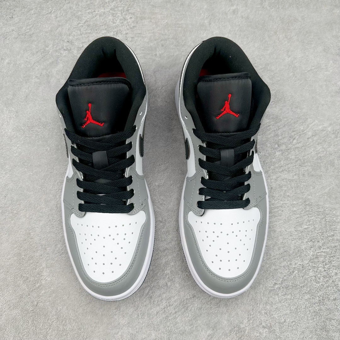 图片[2]-＃福利特价 Air Jordan AJ1 Low 低帮系列 原装楦头纸板开发 完美鞋型 超高清洁度 鞋型不臃肿别扭 原厂内置全掌气垫 A模大底 鞋舌AJ原厂专用牛津布 AJ专用反口珍珠布 原厂无杂质高弹内里海棉 特殊封边弹力鞋带 原鞋开模 拒绝公底 购置公司同步原材料 都有细节原汁原味 忠于原版 尺码：36 36.5 37.5 38 38.5 39 40 40.5 41 42 42.5 43 44 44.5 45-选品中心