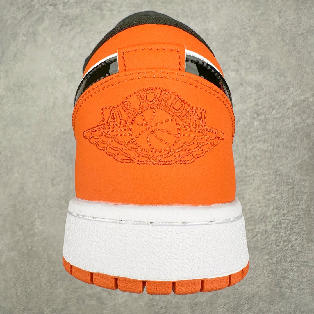 图片[8]-＃福利特价 Air Jordan AJ1 Low 低帮系列 原装楦头纸板开发 完美鞋型 超高清洁度 鞋型不臃肿别扭 原厂内置全掌气垫 A模大底 鞋舌AJ原厂专用牛津布 AJ专用反口珍珠布 原厂无杂质高弹内里海棉 特殊封边弹力鞋带 原鞋开模 拒绝公底 购置公司同步原材料 都有细节原汁原味 忠于原版 尺码：36 36.5 37.5 38 38.5 39 40 40.5 41 42 42.5 43 44 44.5 45-选品中心