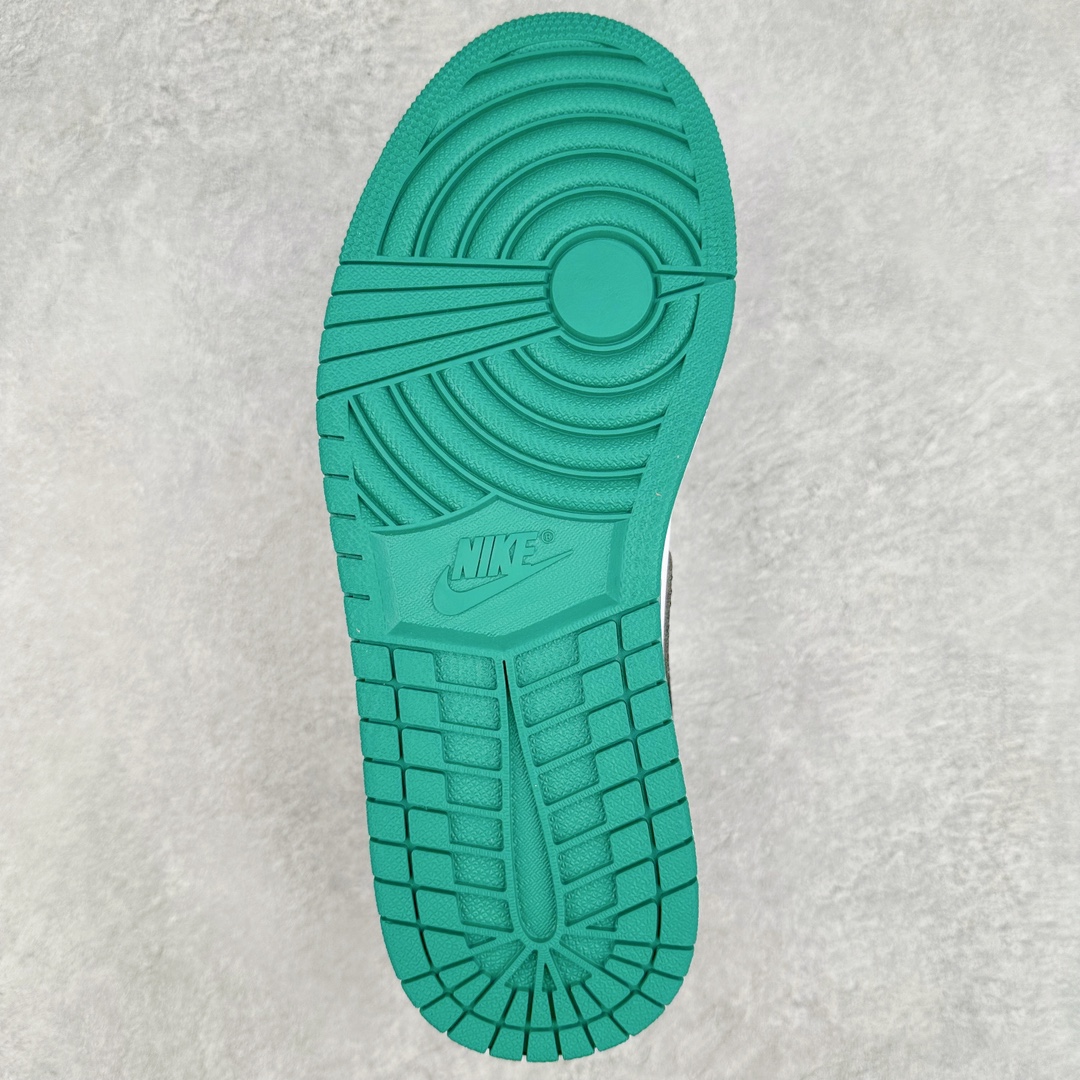 图片[9]-＃福利特价 Air Jordan AJ1 Low 低帮系列 原装楦头纸板开发 完美鞋型 超高清洁度 鞋型不臃肿别扭 原厂内置全掌气垫 A模大底 鞋舌AJ原厂专用牛津布 AJ专用反口珍珠布 原厂无杂质高弹内里海棉 特殊封边弹力鞋带 原鞋开模 拒绝公底 购置公司同步原材料 都有细节原汁原味 忠于原版 尺码：36 36.5 37.5 38 38.5 39 40 40.5 41 42 42.5 43 44 44.5 45-选品中心