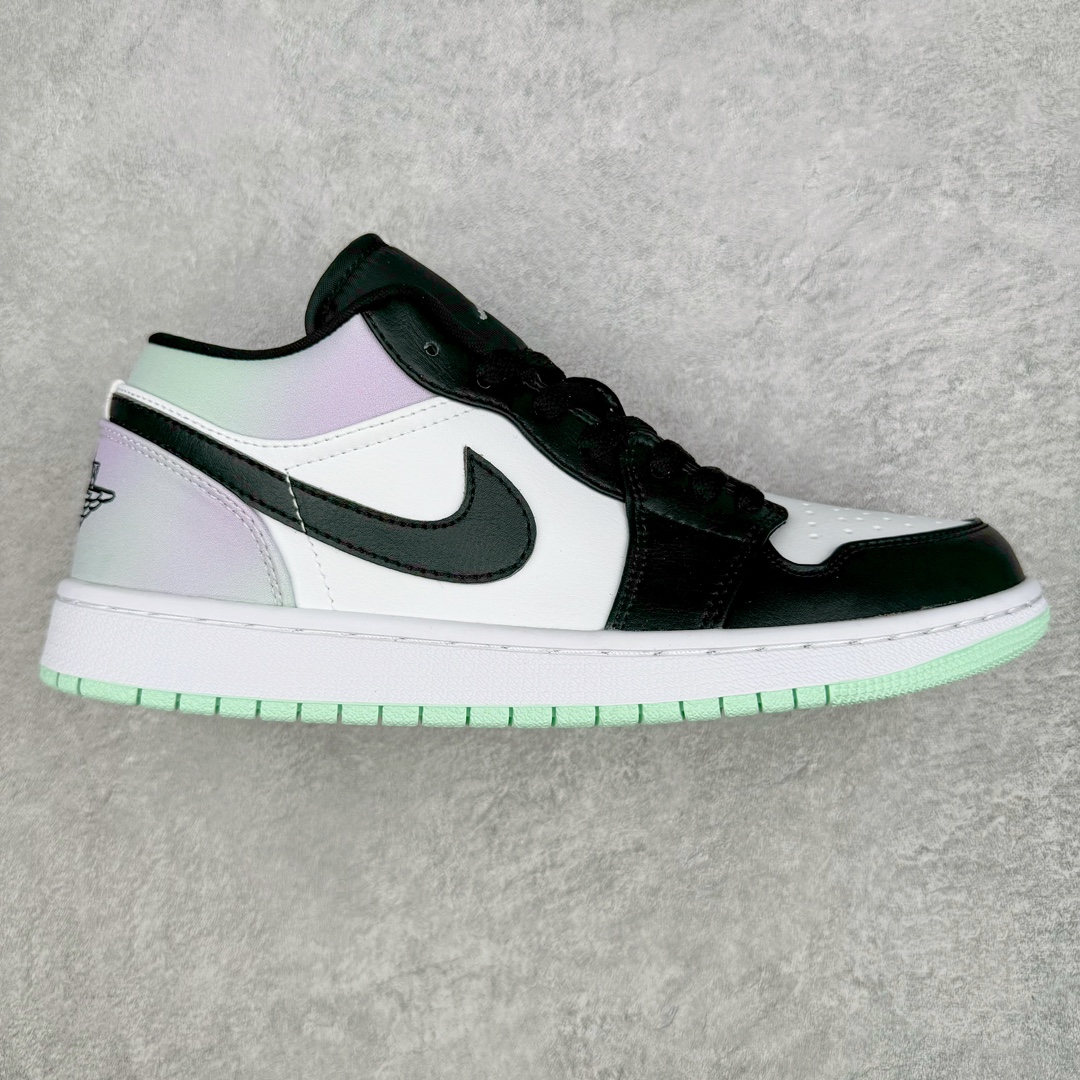 ＃福利特价 Air Jordan AJ1 Low 低帮系列 原装楦头纸板开发 完美鞋型 超高清洁度 鞋型不臃肿别扭 原厂内置全掌气垫 A模大底 鞋舌AJ原厂专用牛津布 AJ专用反口珍珠布 原厂无杂质高弹内里海棉 特殊封边弹力鞋带 原鞋开模 拒绝公底 购置公司同步原材料 都有细节原汁原味 忠于原版 尺码：36 36.5 37.5 38 38.5 39 40 40.5 41 42 42.5 43 44 44.5 45-选品中心