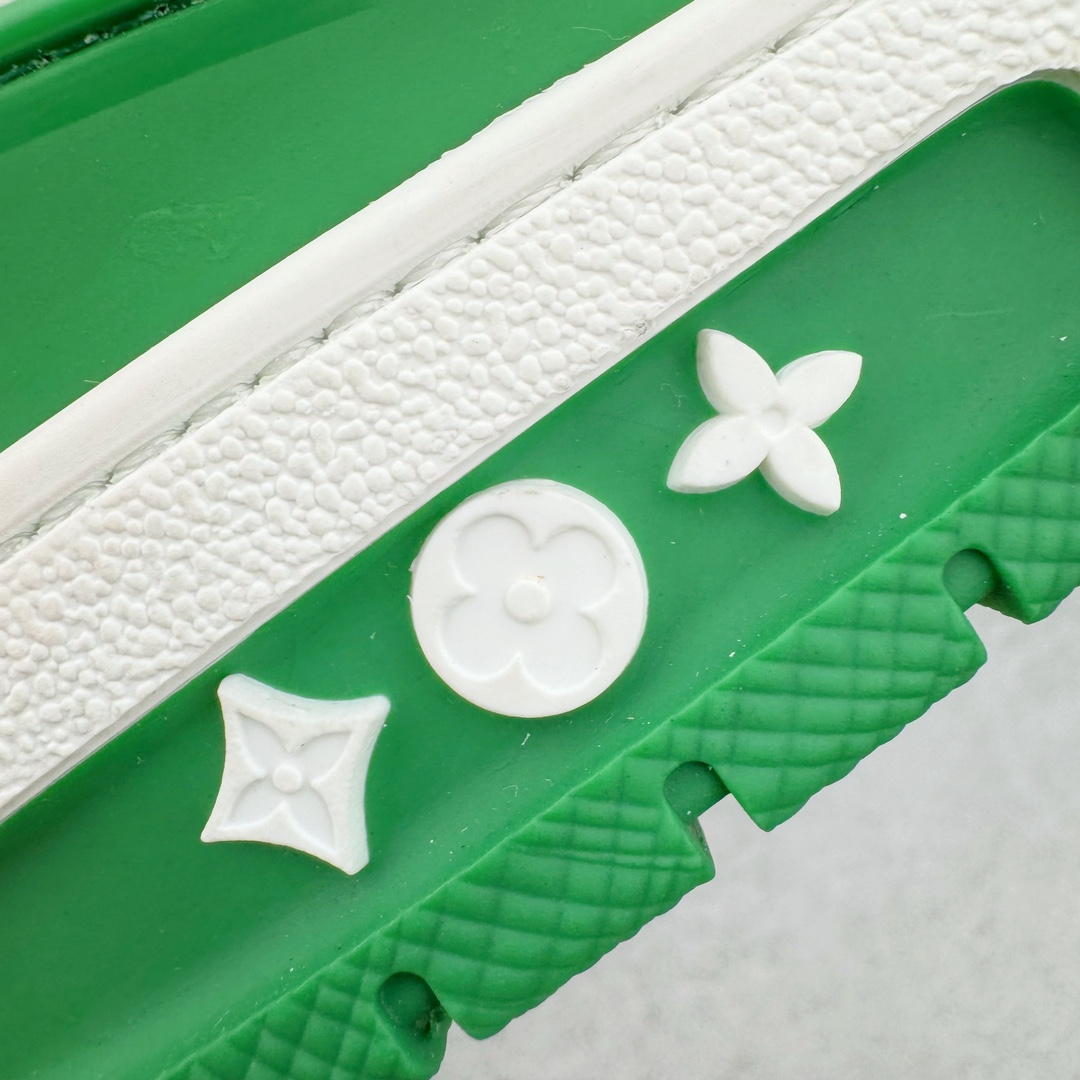 图片[10]-＃ZS纯原 Louis Vuitton Trainer lv时装走秀运动鞋 做旧系列 市场所有版本中综合最强的货品 GD实力大厂出品 全网最全配色更新最快 最成熟的做工稳定的品控 完美鞋型超高的清洁度 零毛边线头瑕疵 全套原楦原纸版原鞋开模 全网最具灵魂的版型 正确原装黄色鞋盒 正确中底印花 鞋面印花3D高频深度立体 全鞋电脑针车 紧密相连 针距密度一致 环保乳胶注塑鞋垫 厚度脚感还原原版 皮面裁剪部位 统一油边封口工艺 原装橡胶大底含胶量大底组合零偏差 专柜全套包装 防尘袋 说明书 质保卡 男女鞋 尺码：35 36 37 38 39 40 41 42 43 44 45-选品中心