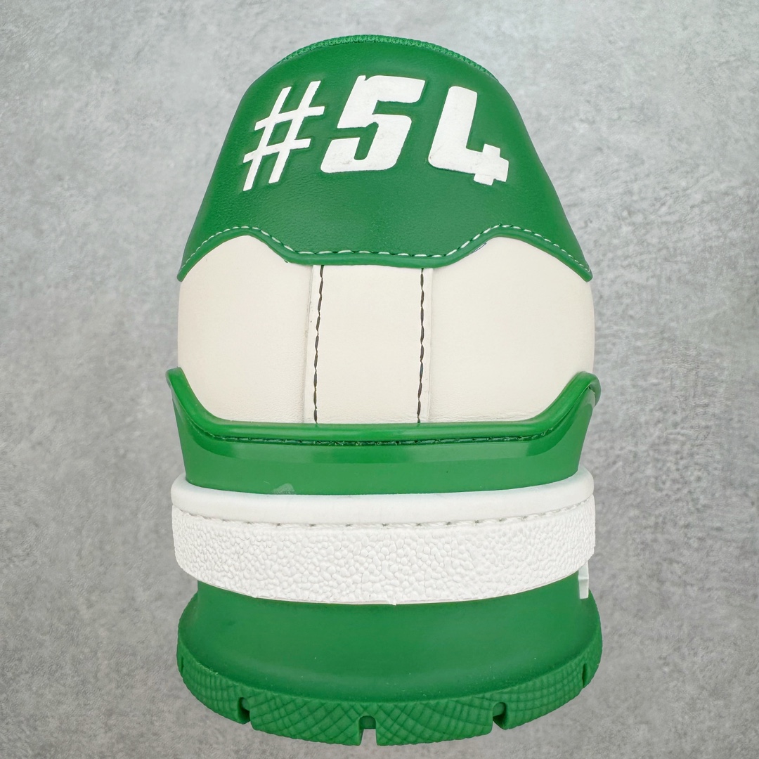 图片[8]-＃ZS纯原 Louis Vuitton Trainer lv时装走秀运动鞋 做旧系列 市场所有版本中综合最强的货品 GD实力大厂出品 全网最全配色更新最快 最成熟的做工稳定的品控 完美鞋型超高的清洁度 零毛边线头瑕疵 全套原楦原纸版原鞋开模 全网最具灵魂的版型 正确原装黄色鞋盒 正确中底印花 鞋面印花3D高频深度立体 全鞋电脑针车 紧密相连 针距密度一致 环保乳胶注塑鞋垫 厚度脚感还原原版 皮面裁剪部位 统一油边封口工艺 原装橡胶大底含胶量大底组合零偏差 专柜全套包装 防尘袋 说明书 质保卡 男女鞋 尺码：35 36 37 38 39 40 41 42 43 44 45-选品中心