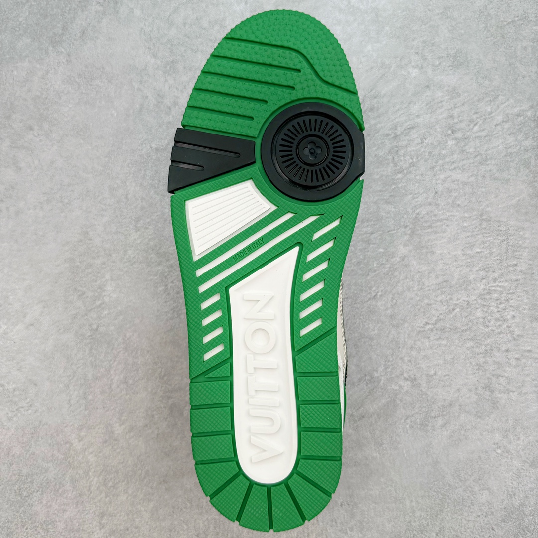 图片[9]-＃ZS纯原 Louis Vuitton Trainer lv时装走秀运动鞋 做旧系列 市场所有版本中综合最强的货品 GD实力大厂出品 全网最全配色更新最快 最成熟的做工稳定的品控 完美鞋型超高的清洁度 零毛边线头瑕疵 全套原楦原纸版原鞋开模 全网最具灵魂的版型 正确原装黄色鞋盒 正确中底印花 鞋面印花3D高频深度立体 全鞋电脑针车 紧密相连 针距密度一致 环保乳胶注塑鞋垫 厚度脚感还原原版 皮面裁剪部位 统一油边封口工艺 原装橡胶大底含胶量大底组合零偏差 专柜全套包装 防尘袋 说明书 质保卡 男女鞋 尺码：35 36 37 38 39 40 41 42 43 44 45-选品中心