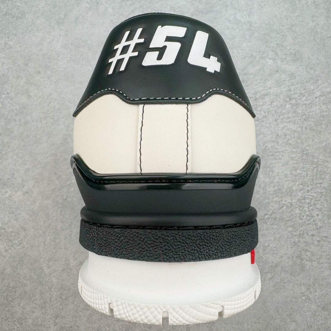 图片[8]-＃ZS纯原 Louis Vuitton Trainer lv时装走秀运动鞋 做旧系列 市场所有版本中综合最强的货品 GD实力大厂出品 全网最全配色更新最快 最成熟的做工稳定的品控 完美鞋型超高的清洁度 零毛边线头瑕疵 全套原楦原纸版原鞋开模 全网最具灵魂的版型 正确原装黄色鞋盒 正确中底印花 鞋面印花3D高频深度立体 全鞋电脑针车 紧密相连 针距密度一致 环保乳胶注塑鞋垫 厚度脚感还原原版 皮面裁剪部位 统一油边封口工艺 原装橡胶大底含胶量大底组合零偏差 专柜全套包装 防尘袋 说明书 质保卡 男女鞋 尺码：35 36 37 38 39 40 41 42 43 44 45-选品中心