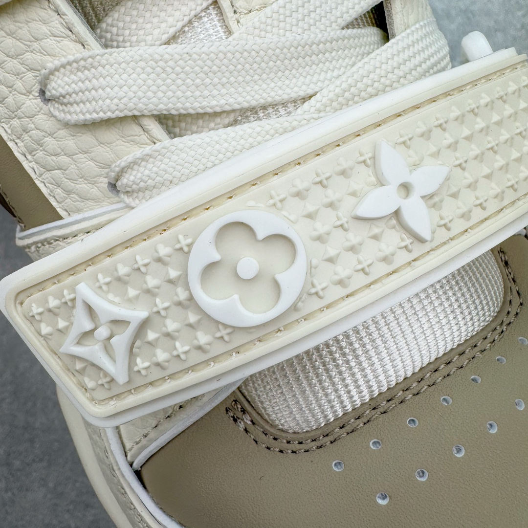 图片[20]-＃GD广顶 Louis Vuitton Trainer lv路易威登时装走秀运动时尚板鞋 外贸零售特供批次 2023全新纸板数据 印花高频效果碾压市面 市售天花板产物 耗时半年巨作 全套原厂新版原纸板楦头开发 原厂特供皮料加持 市场所有版本中综合最强的货品 GD实力大厂出品 全网最全配色更新最快 最成熟的做工稳定的品控 完美鞋型超高的清洁度 零毛边线头瑕疵 全套原楦原纸版原鞋开模 全网最具灵魂的版型 正确原装黄色鞋盒 正确中底印花 鞋面印花3D高频深度立体 全鞋电脑针车 紧密相连 针距密度一致 环保乳胶注塑鞋垫 厚度脚感还原原版 皮面裁剪部位 统一油边封口工艺 原装橡胶大底含胶量大底组合零偏差 专柜全套包装 防尘袋 说明书 质保卡 男女鞋 尺码：35 36 37 38 39 40 41 42 43 44 45-选品中心