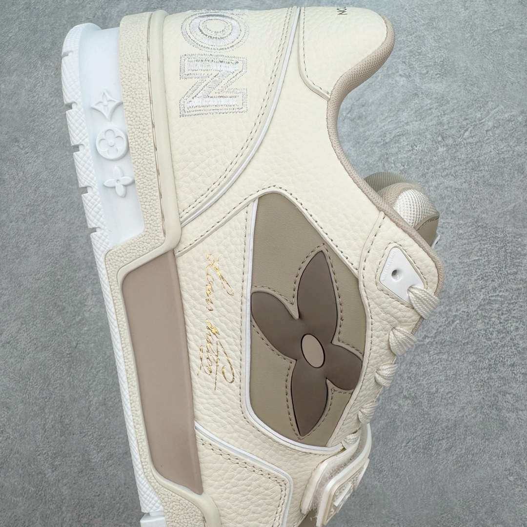 图片[6]-＃GD广顶 Louis Vuitton Trainer lv路易威登时装走秀运动时尚板鞋 外贸零售特供批次 2023全新纸板数据 印花高频效果碾压市面 市售天花板产物 耗时半年巨作 全套原厂新版原纸板楦头开发 原厂特供皮料加持 市场所有版本中综合最强的货品 GD实力大厂出品 全网最全配色更新最快 最成熟的做工稳定的品控 完美鞋型超高的清洁度 零毛边线头瑕疵 全套原楦原纸版原鞋开模 全网最具灵魂的版型 正确原装黄色鞋盒 正确中底印花 鞋面印花3D高频深度立体 全鞋电脑针车 紧密相连 针距密度一致 环保乳胶注塑鞋垫 厚度脚感还原原版 皮面裁剪部位 统一油边封口工艺 原装橡胶大底含胶量大底组合零偏差 专柜全套包装 防尘袋 说明书 质保卡 男女鞋 尺码：35 36 37 38 39 40 41 42 43 44 45-选品中心