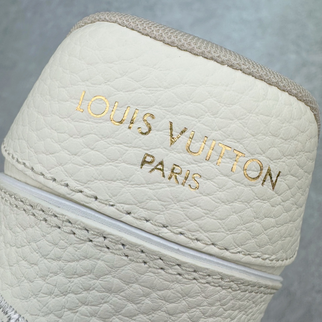 图片[14]-＃GD广顶 Louis Vuitton Trainer lv路易威登时装走秀运动时尚板鞋 外贸零售特供批次 2023全新纸板数据 印花高频效果碾压市面 市售天花板产物 耗时半年巨作 全套原厂新版原纸板楦头开发 原厂特供皮料加持 市场所有版本中综合最强的货品 GD实力大厂出品 全网最全配色更新最快 最成熟的做工稳定的品控 完美鞋型超高的清洁度 零毛边线头瑕疵 全套原楦原纸版原鞋开模 全网最具灵魂的版型 正确原装黄色鞋盒 正确中底印花 鞋面印花3D高频深度立体 全鞋电脑针车 紧密相连 针距密度一致 环保乳胶注塑鞋垫 厚度脚感还原原版 皮面裁剪部位 统一油边封口工艺 原装橡胶大底含胶量大底组合零偏差 专柜全套包装 防尘袋 说明书 质保卡 男女鞋 尺码：35 36 37 38 39 40 41 42 43 44 45-选品中心