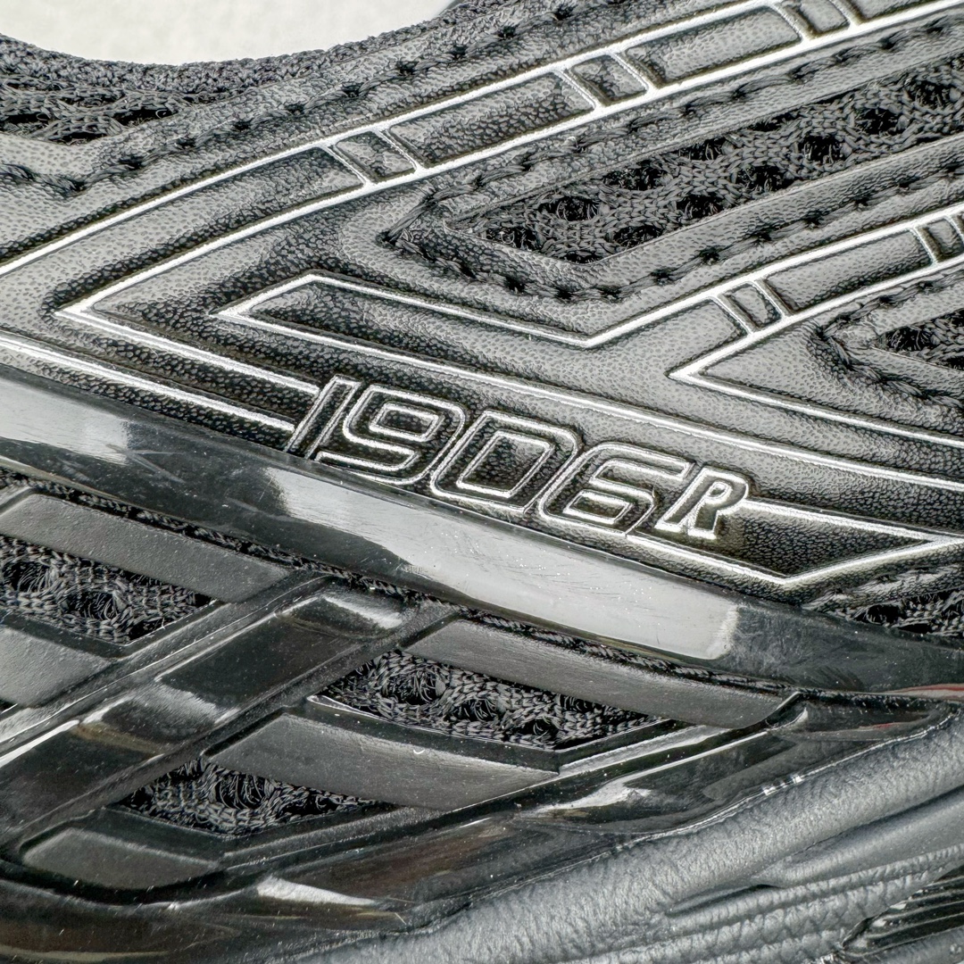 图片[15]-＃M纯原 New Balance M1906RCH 米灰 NB新百伦潮流复古织物皮革减震防滑耐磨轻便低帮跑步鞋 原档数据独立私模大底 唯一正确六层组合大底 RB前软后硬 百分百还原原鞋脚感 基于市场现有版本全新升级调整 NB市场最强产物 全网最全配色加持 全套原楦原纸板原厂数据开发 全鞋电脑针车加持 原厂网布 原装进口头层翻毛皮料正确绒感卡色 正确中底拉帮中底网布细节 一比一手工擦旧效果 冲裁组合 匠心打造 耗时两个月开发完成 工艺极其复杂难度可想而知 高端零售专供产物 尺码：36 37 37.5 38 38.5 39.5 40 40.5 41.5 42 42.5 43 44 44.5 45 45.5 46.5 47-选品中心