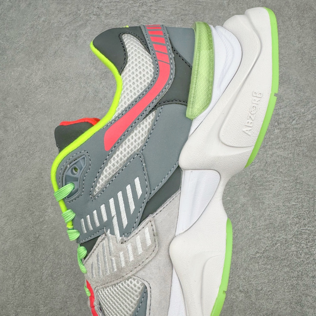 图片[7]-＃纯原 New Balance NB9060 复古运动鞋 新百伦又带来了新鞋型 并且是与芝加哥街头品牌 Joe Freshgoods 的联名款 鞋身主体采用了类似 990 系列的设计风格 与传统复古慢跑鞋区别不大 最大的变化就是鞋底部分 在传统设计的中底外层 增加了多个分区的模块 圆润的线条设计与我们熟悉的 New Balance 风格截然不同 但与同样充满弧形线条的鞋面搭配，看起来毫无违和感 尺码：36-45-选品中心