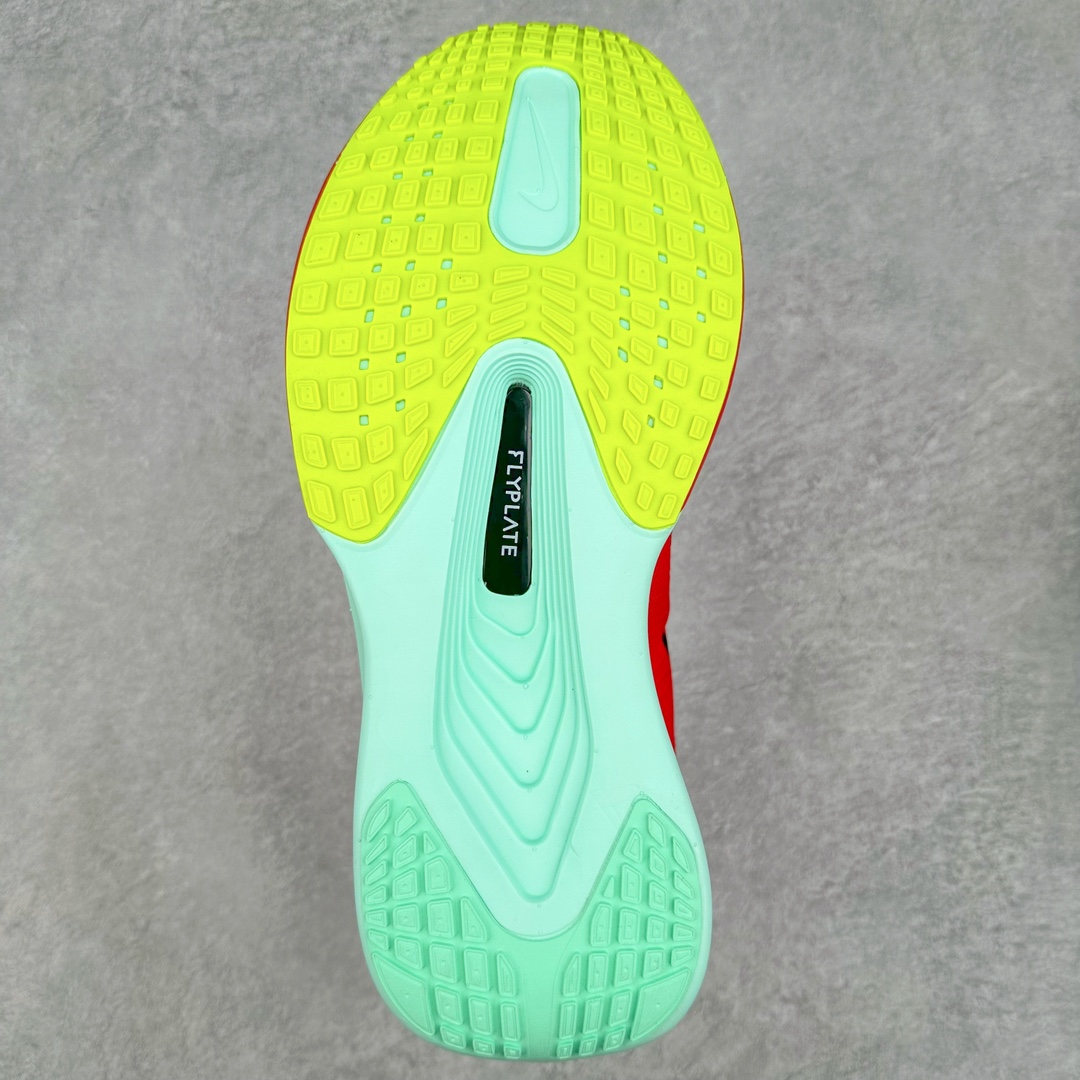 图片[9]-NK zoom Fly6 马拉松高端竞速跑步鞋 FN8454-600 高弹性双层MD搭配碳纤维组合鞋底轻盈缓震 鞋面采用工程网眼设计 为特定高热区域营造出色透气性 进一步增加鞋面的穿孔数量 让足部能够快速散热 在高速运动时营造舒适稳定的贴合感 动力十足！尺码：36 36.5 37.5 38 38.5 39 40 40.5 41 42 42.5 43 44 44.5 45-选品中心