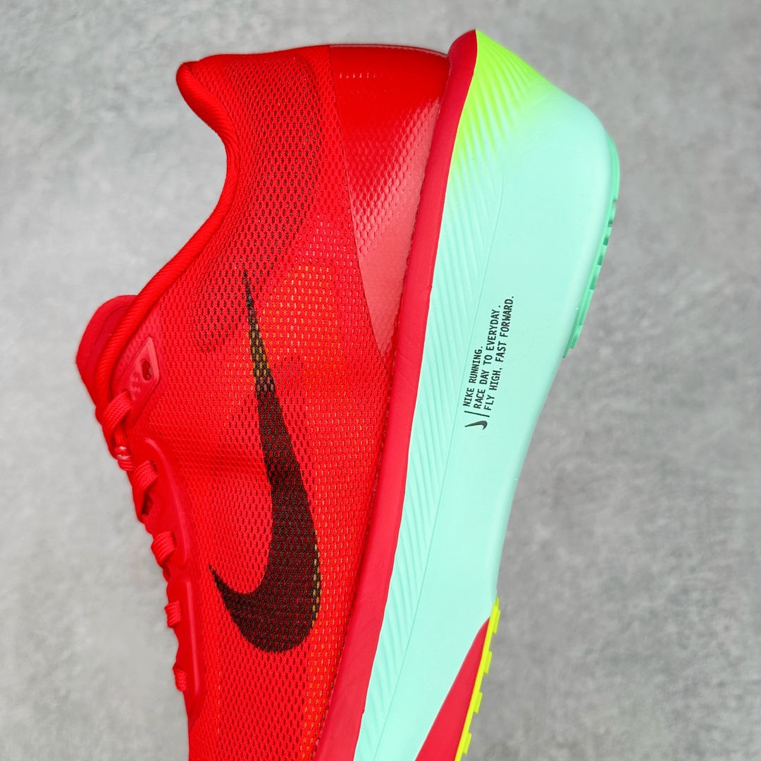 图片[7]-NK zoom Fly6 马拉松高端竞速跑步鞋 FN8454-600 高弹性双层MD搭配碳纤维组合鞋底轻盈缓震 鞋面采用工程网眼设计 为特定高热区域营造出色透气性 进一步增加鞋面的穿孔数量 让足部能够快速散热 在高速运动时营造舒适稳定的贴合感 动力十足！尺码：36 36.5 37.5 38 38.5 39 40 40.5 41 42 42.5 43 44 44.5 45-选品中心